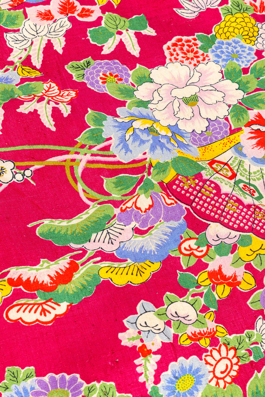 Japanese Lily Blossom Lantern Kimono - Image 12