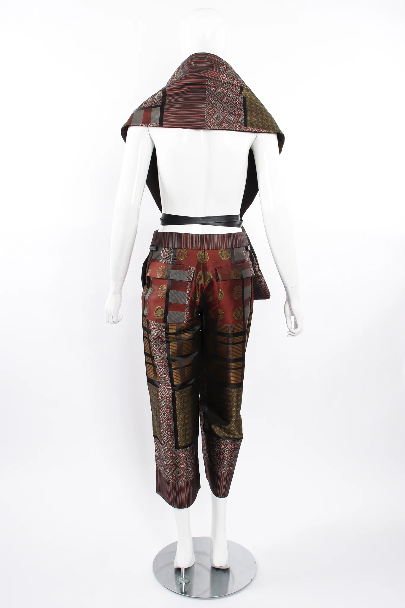 Japanese Mon Shawl Top & Pant Set - Image 13