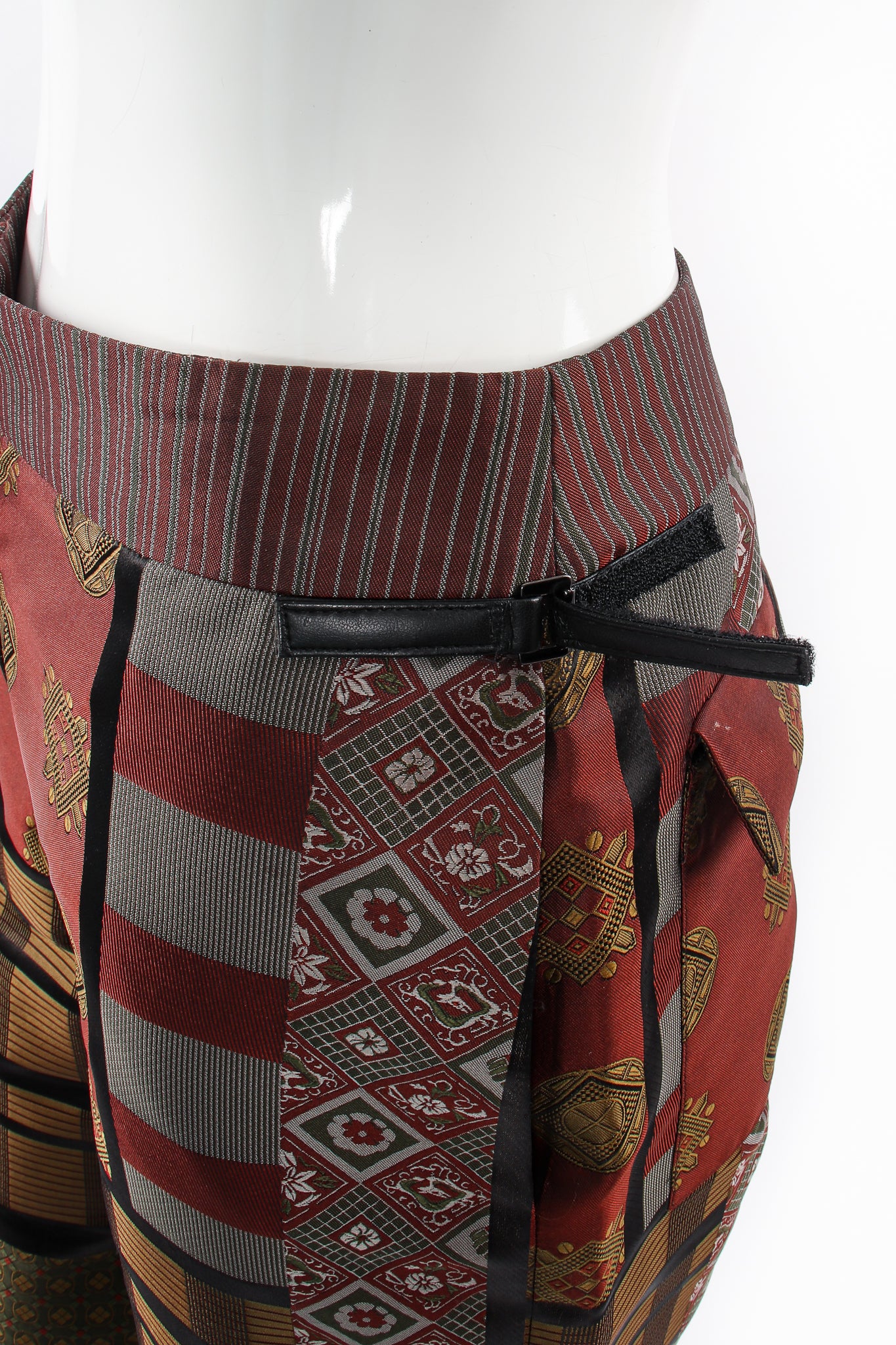 Japanese Mon Shawl Top & Pant Set - Image 25