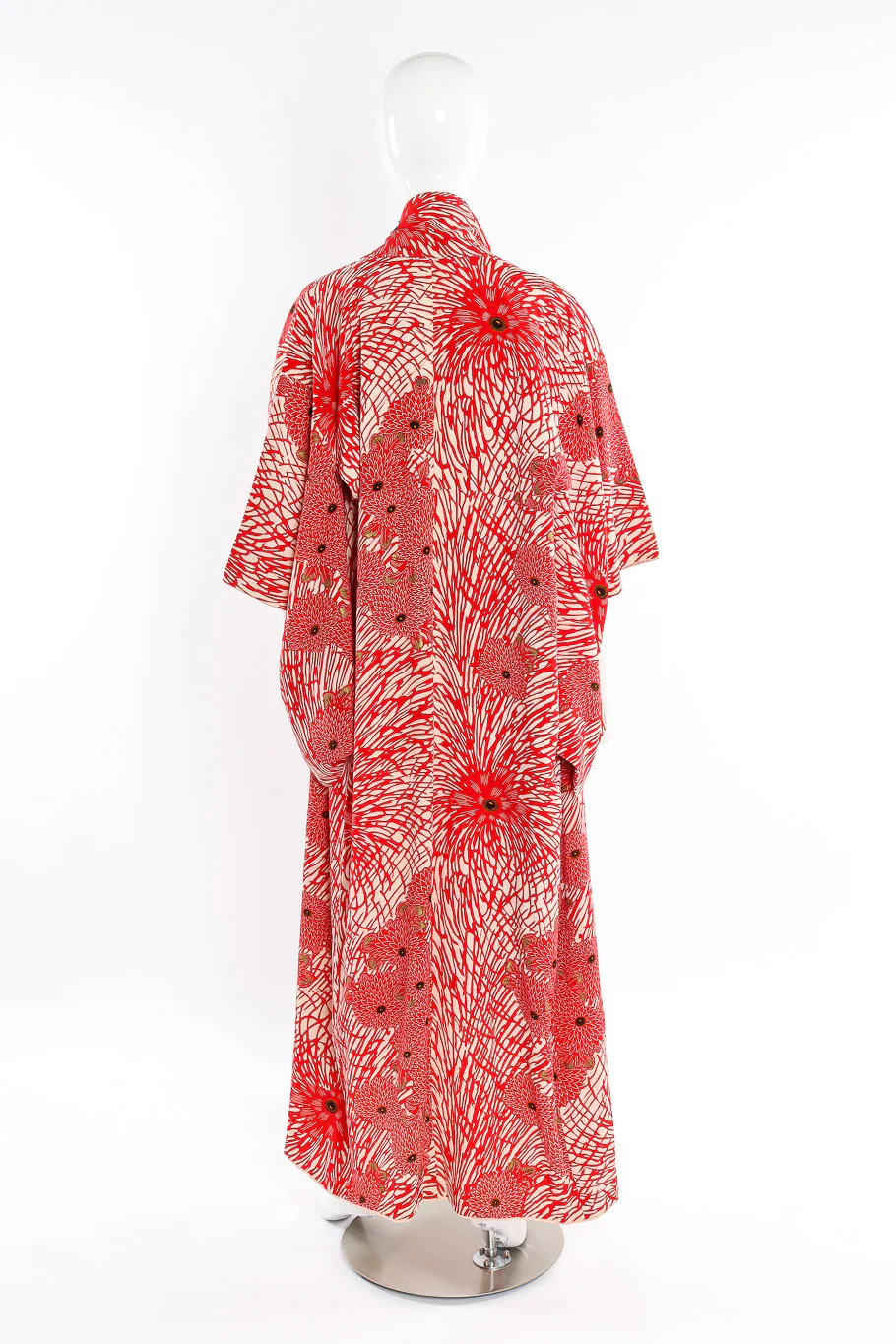 Japanese Red Winter Floral Kimono - Image 5