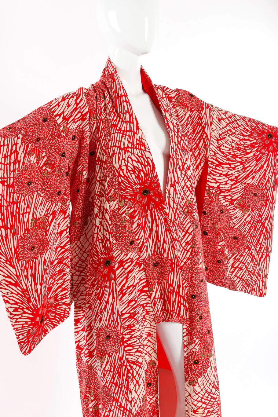 Japanese Red Winter Floral Kimono - Image 6