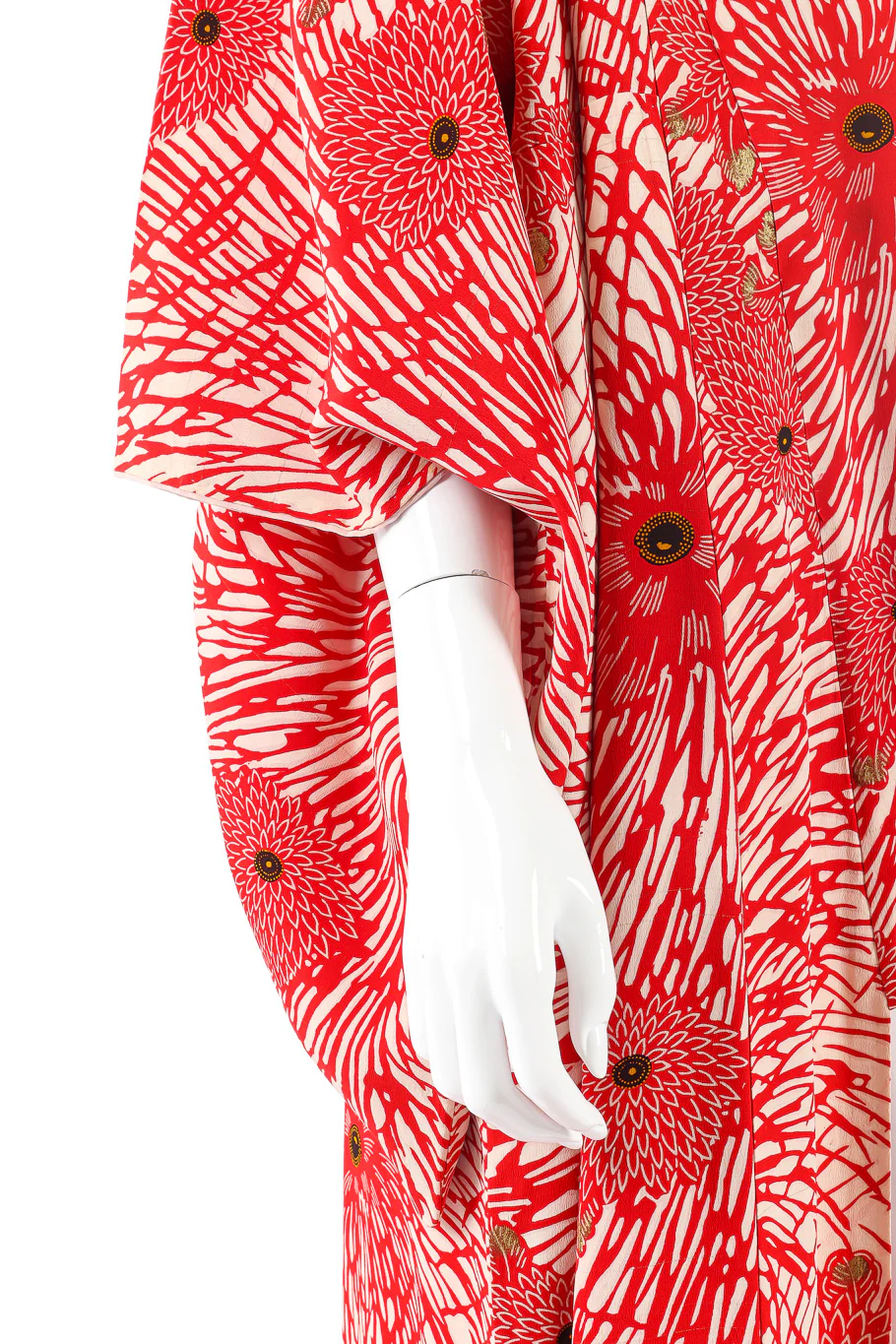 Japanese Red Winter Floral Kimono - Image 8