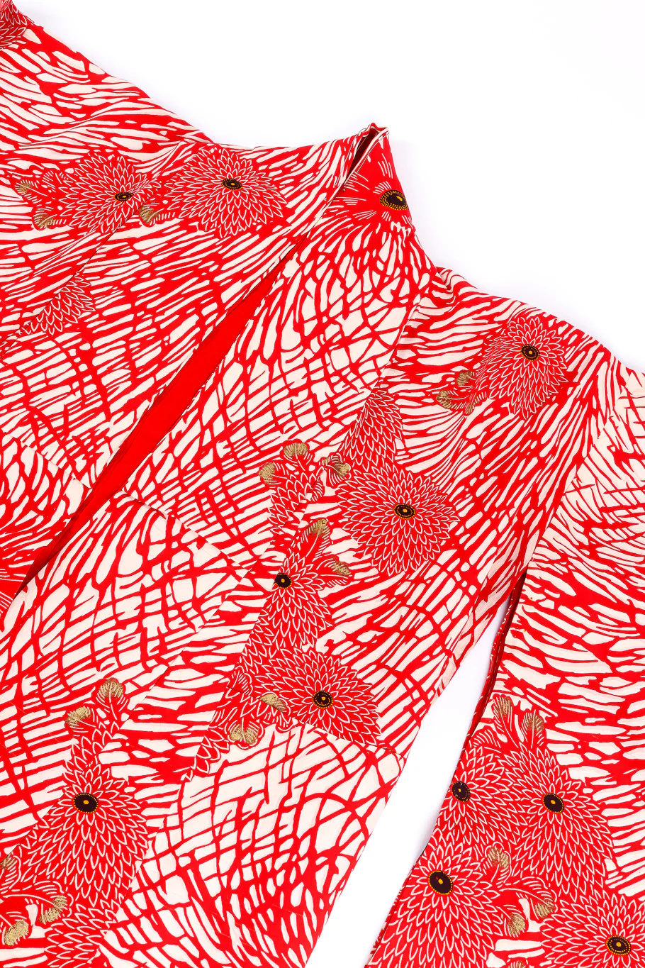 Japanese Red Winter Floral Kimono - Image 9