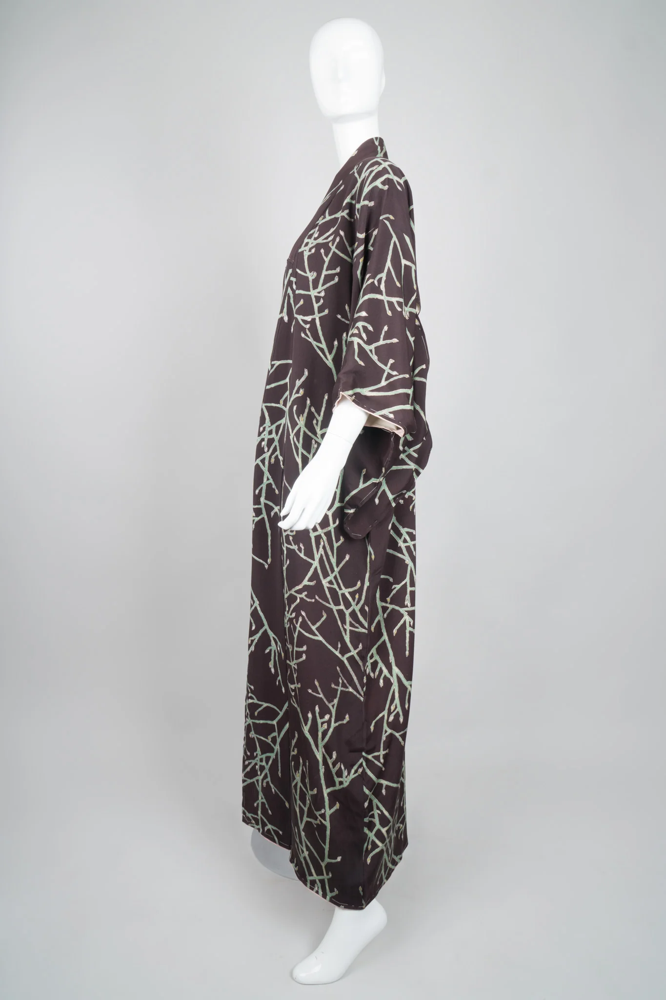 Japanese Spring Bud Kimono - Image 4