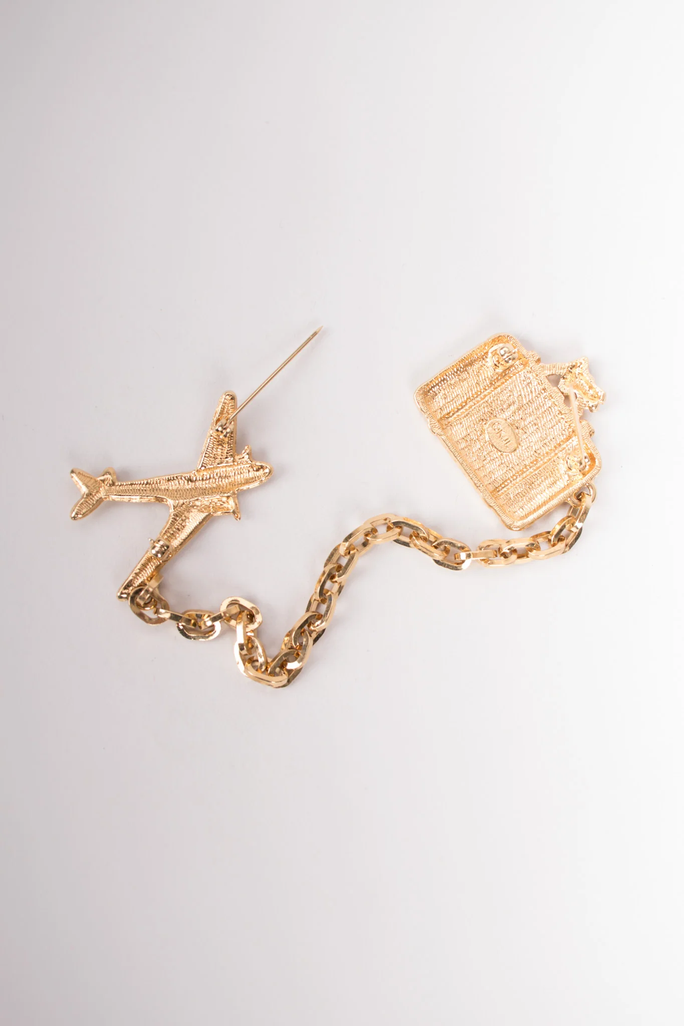 Jetsetter Chain Brooch - Image 10