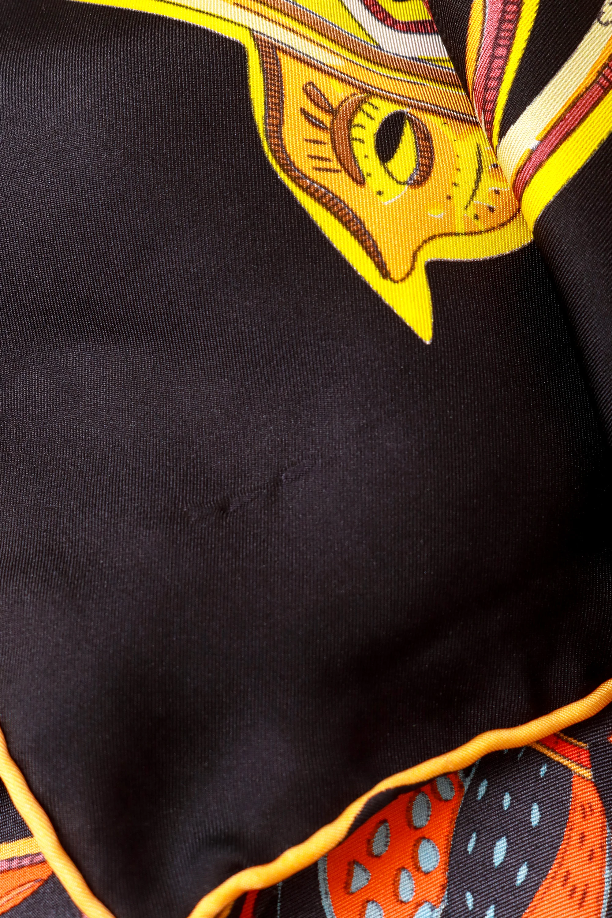 La Charmante Aux Animaux Silk Scarf - Image 7