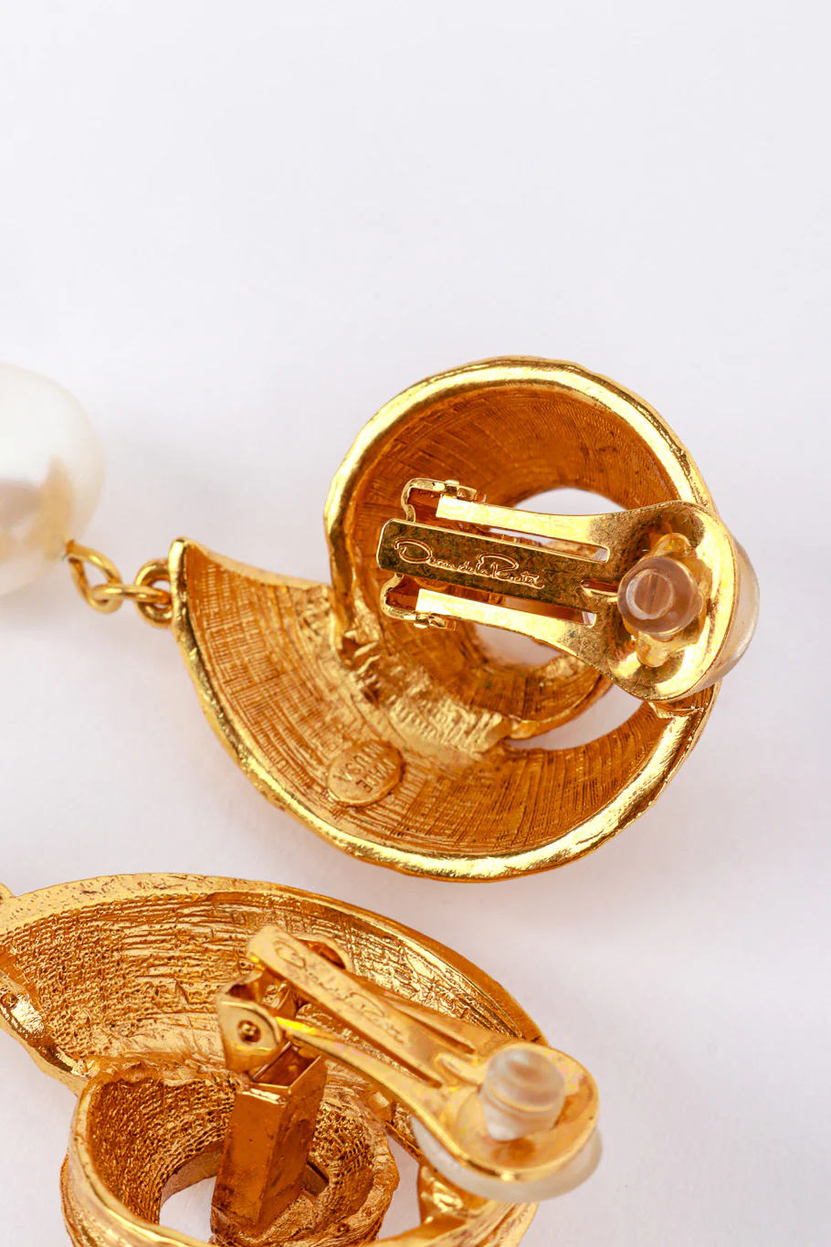 La Mer Baroque Shell Earrings - Image 6