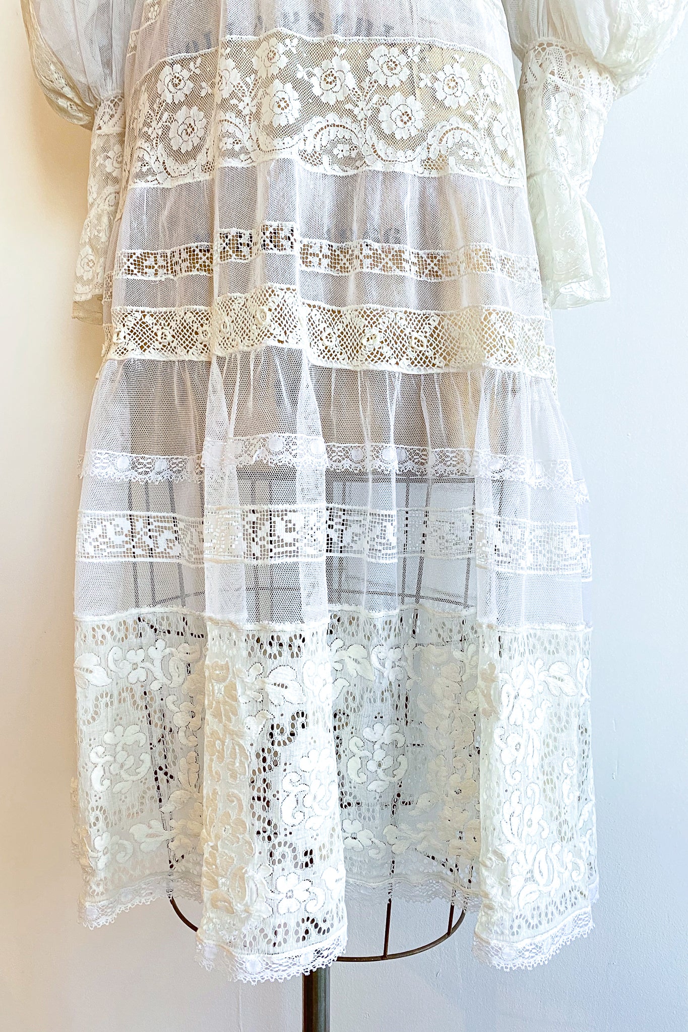 Lace Balloon Sleeve Dress - Image 6