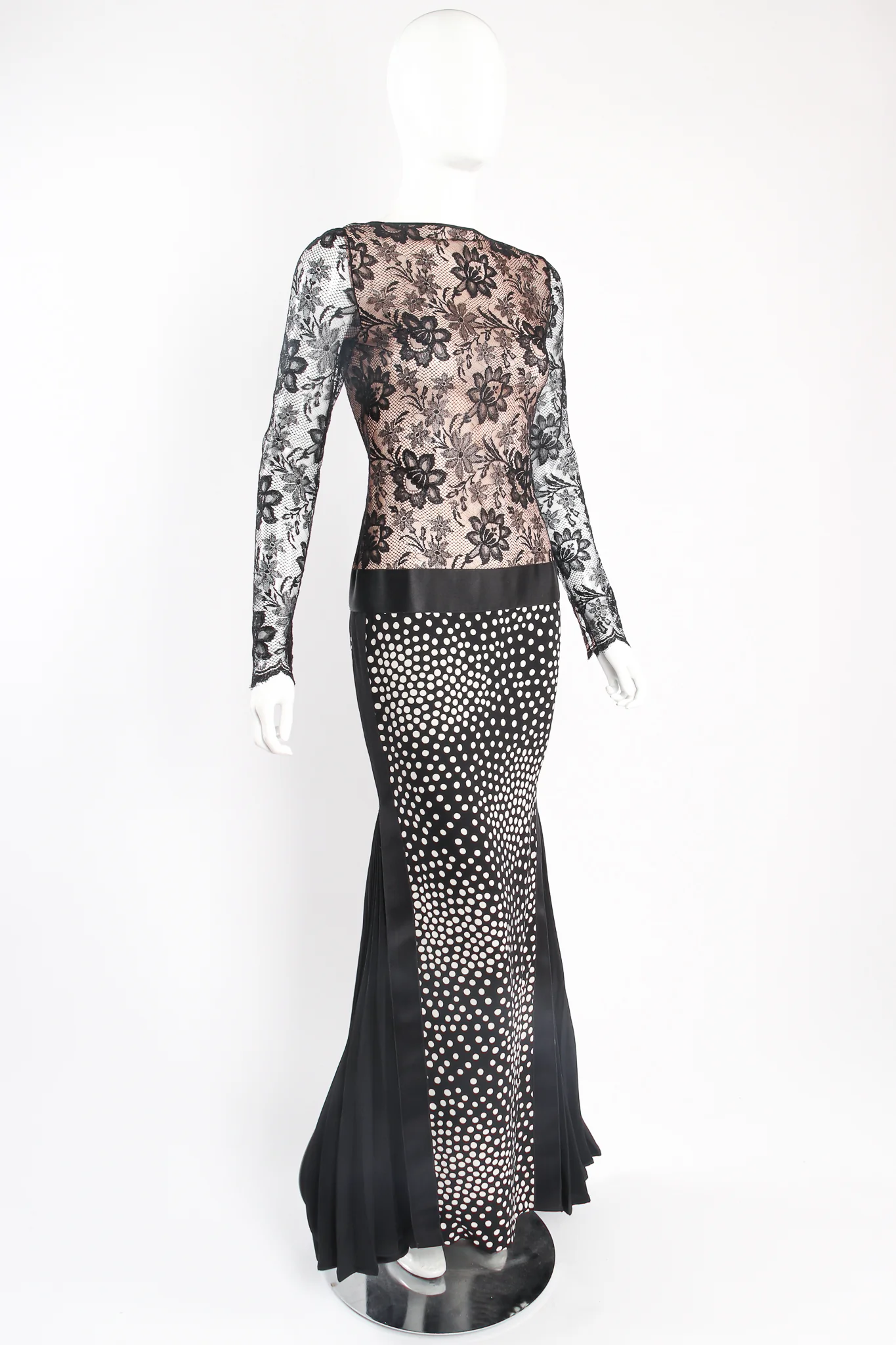 Lace Drop Waist Contour Gown