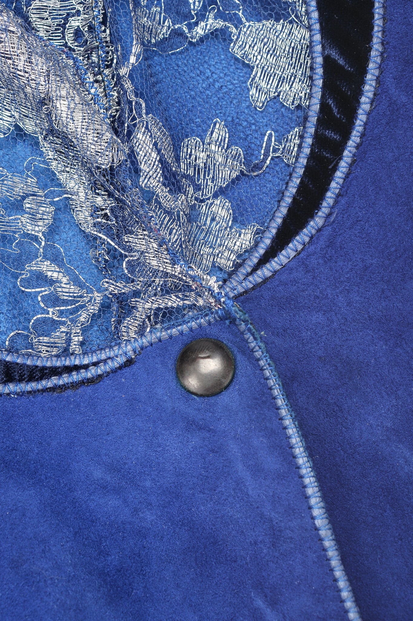 Lace Lapel Liberace Jacket - Image 10