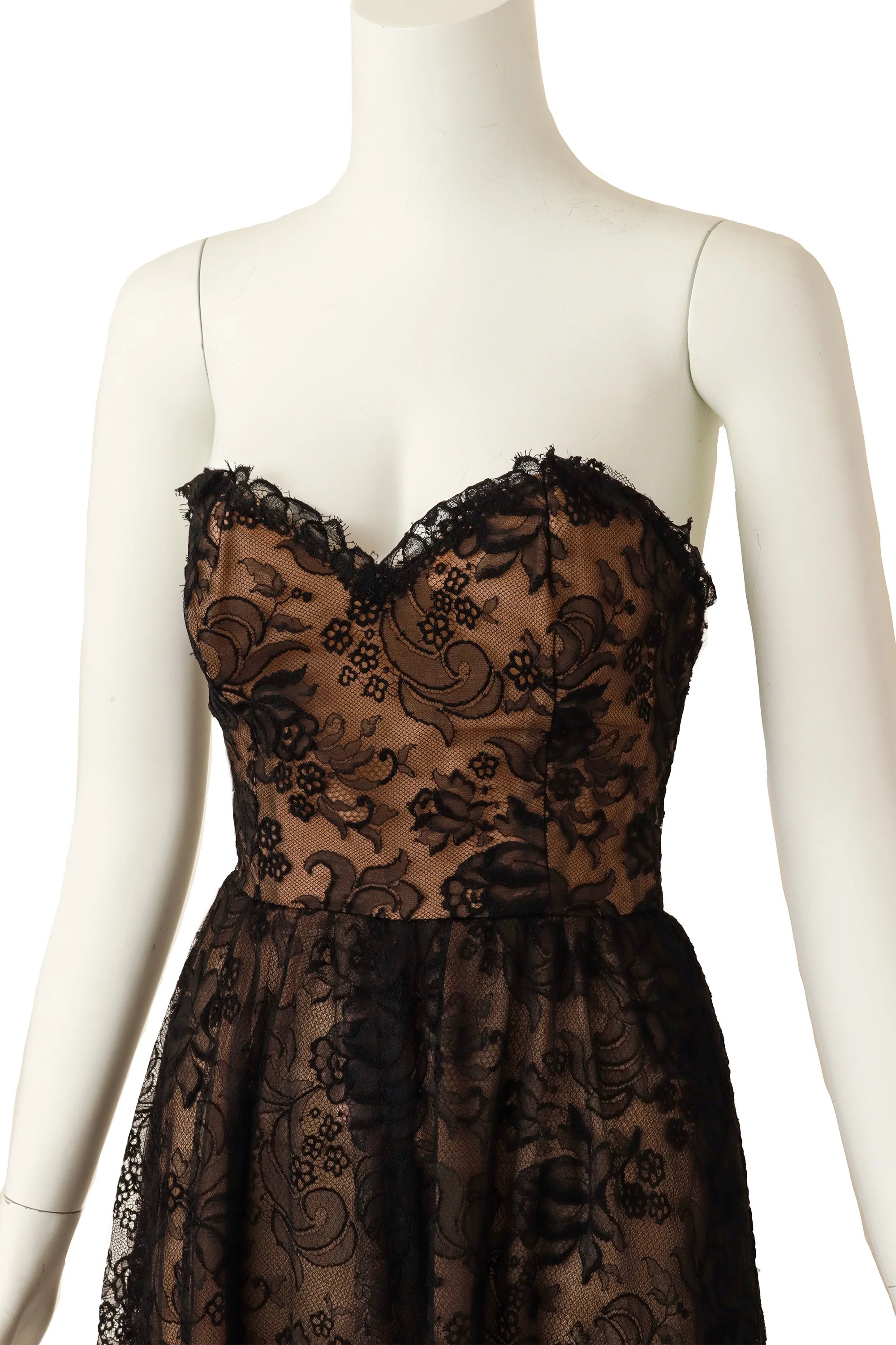 Lace Sweetheart Gown - Image 2