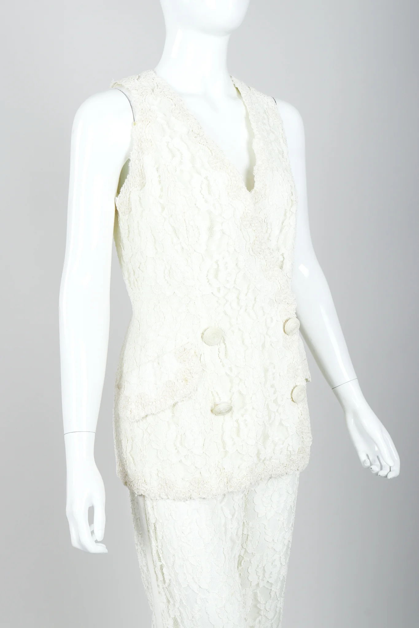 Lace Tuxedo Vest Suit