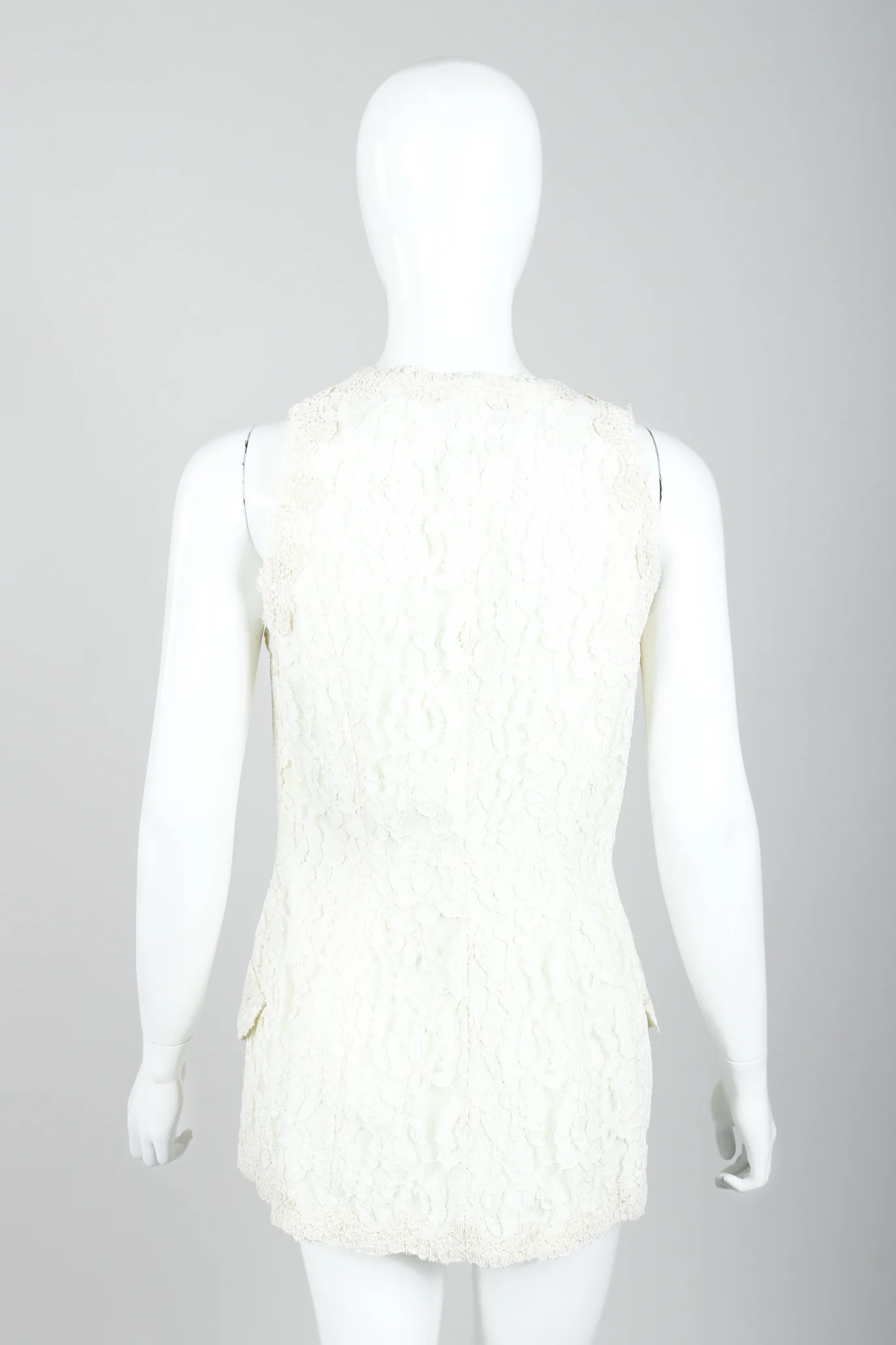 Lace Tuxedo Vest Suit - Image 7