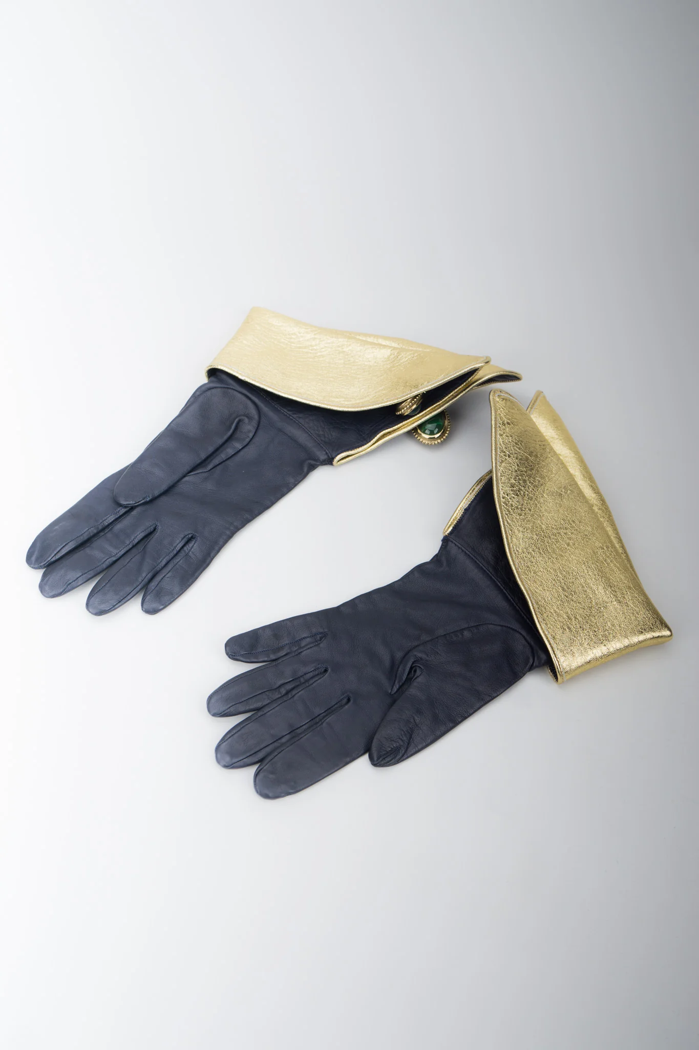 Lamé Cuffed Gauntlet Gloves - Image 4