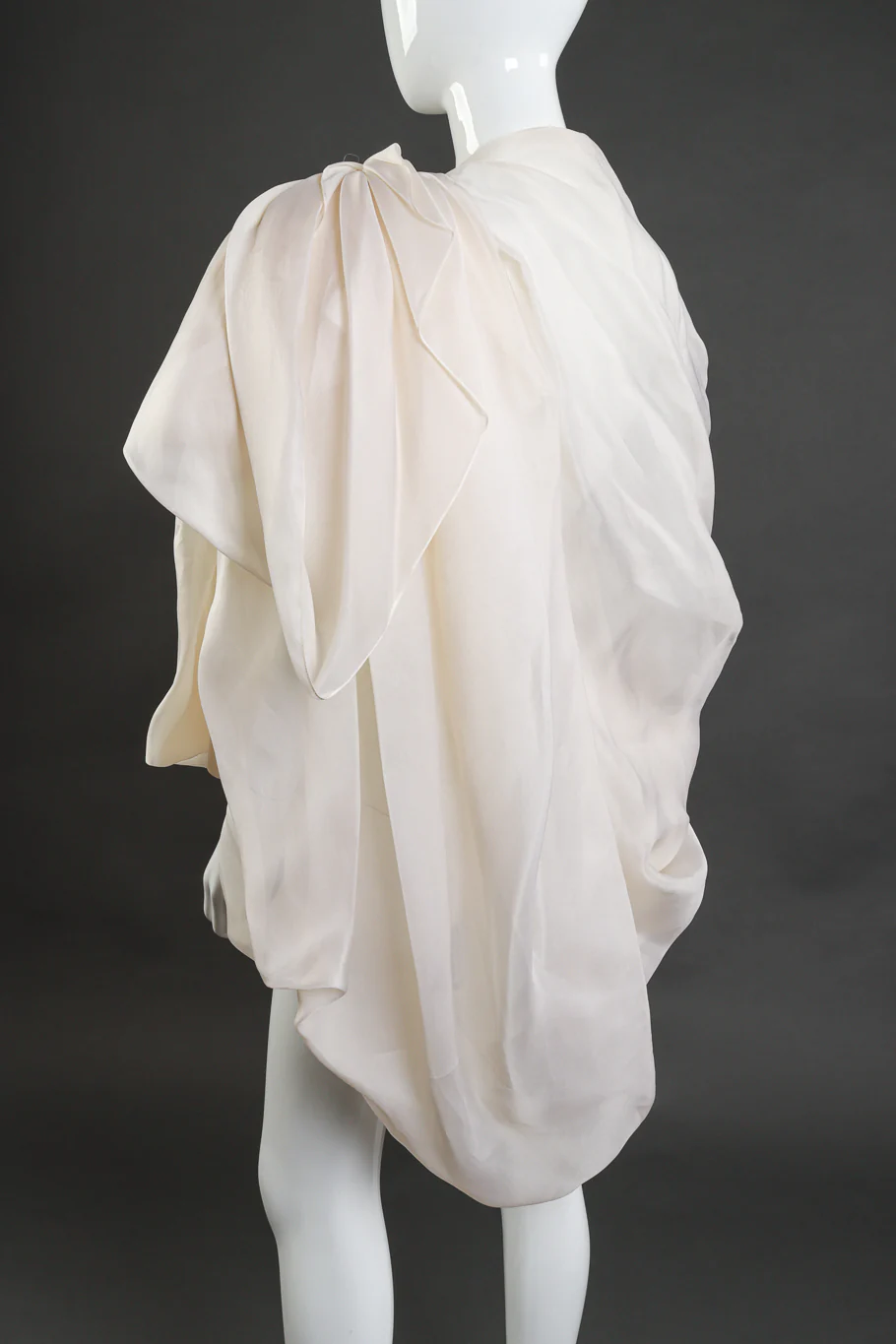 Laviallière Cocoon Cape - Image 4