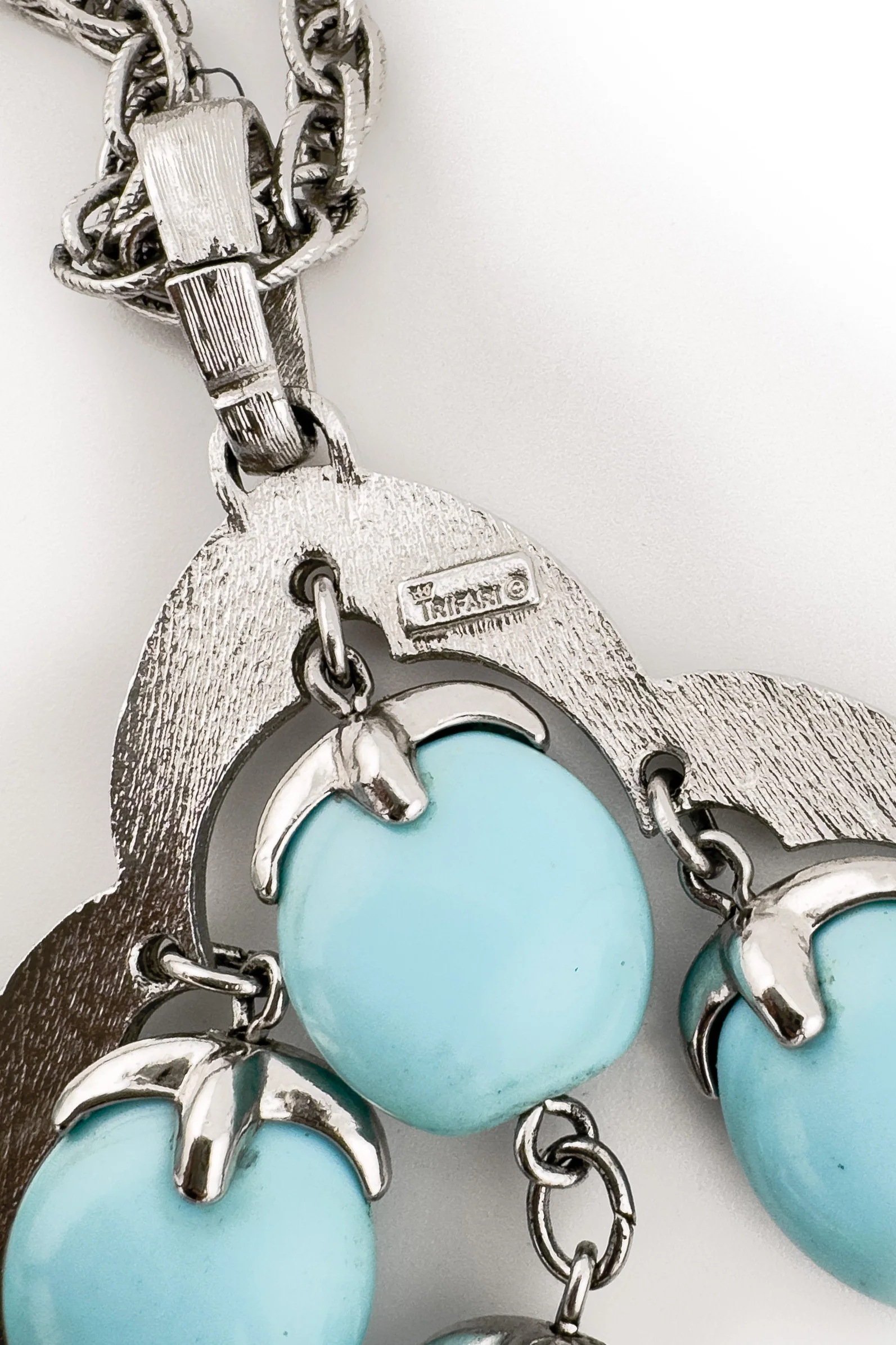 Layered Chandelier Pendant Necklace - Image 4