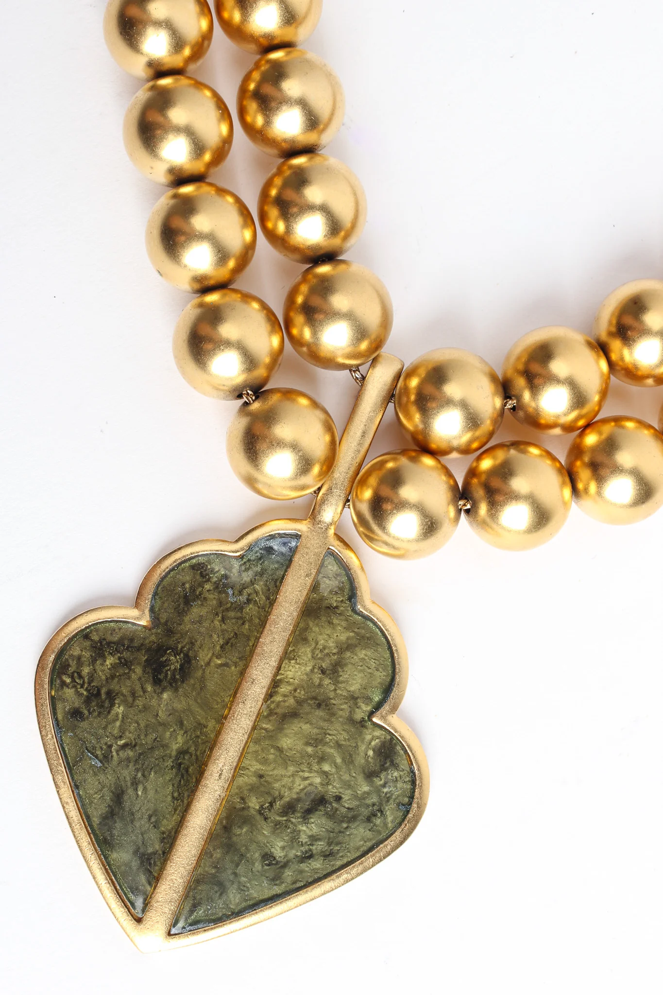 Leaf Pendant Beaded Necklace - Image 5
