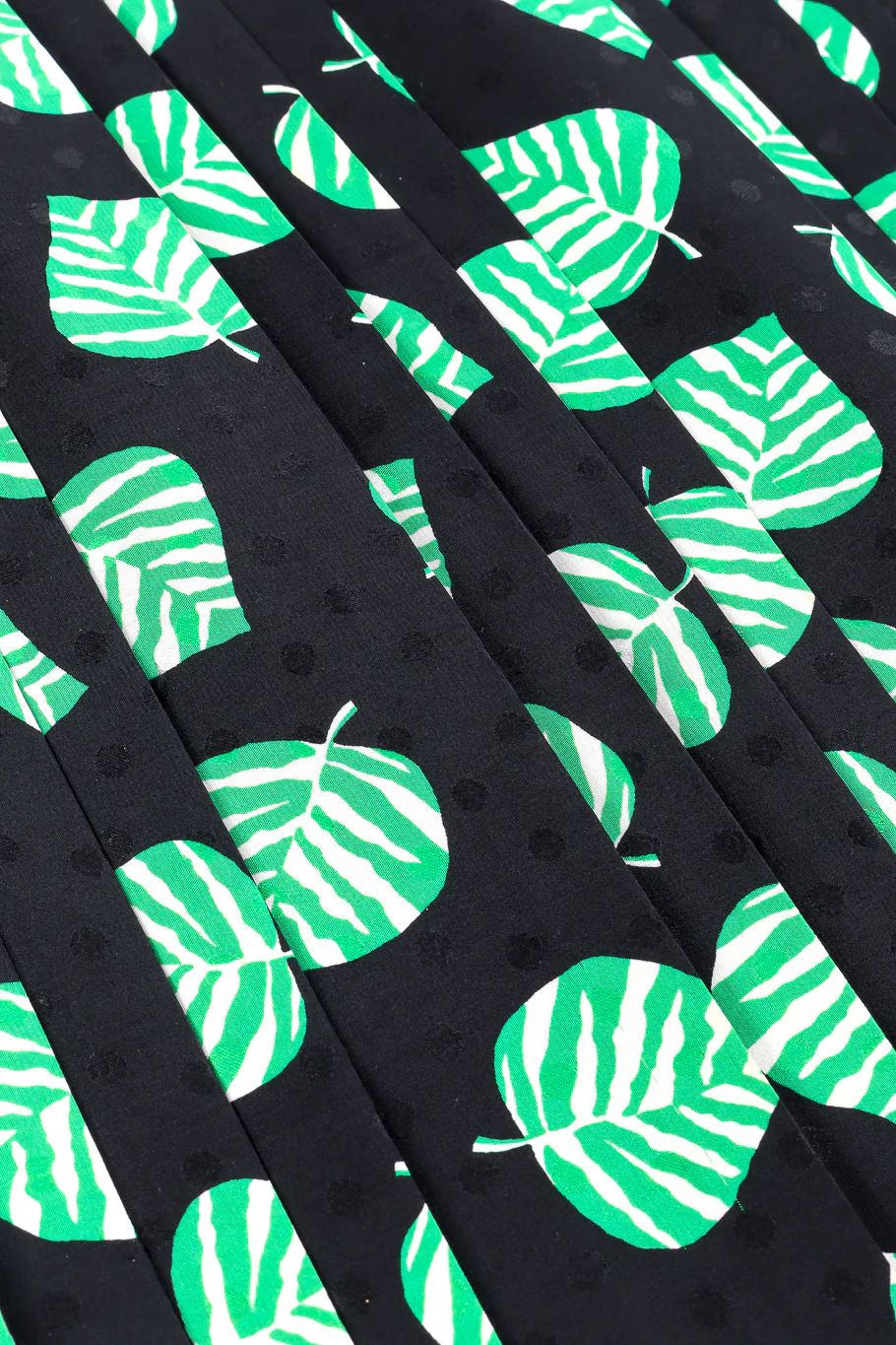 Leaf Print Pleated Skirt - Image 5