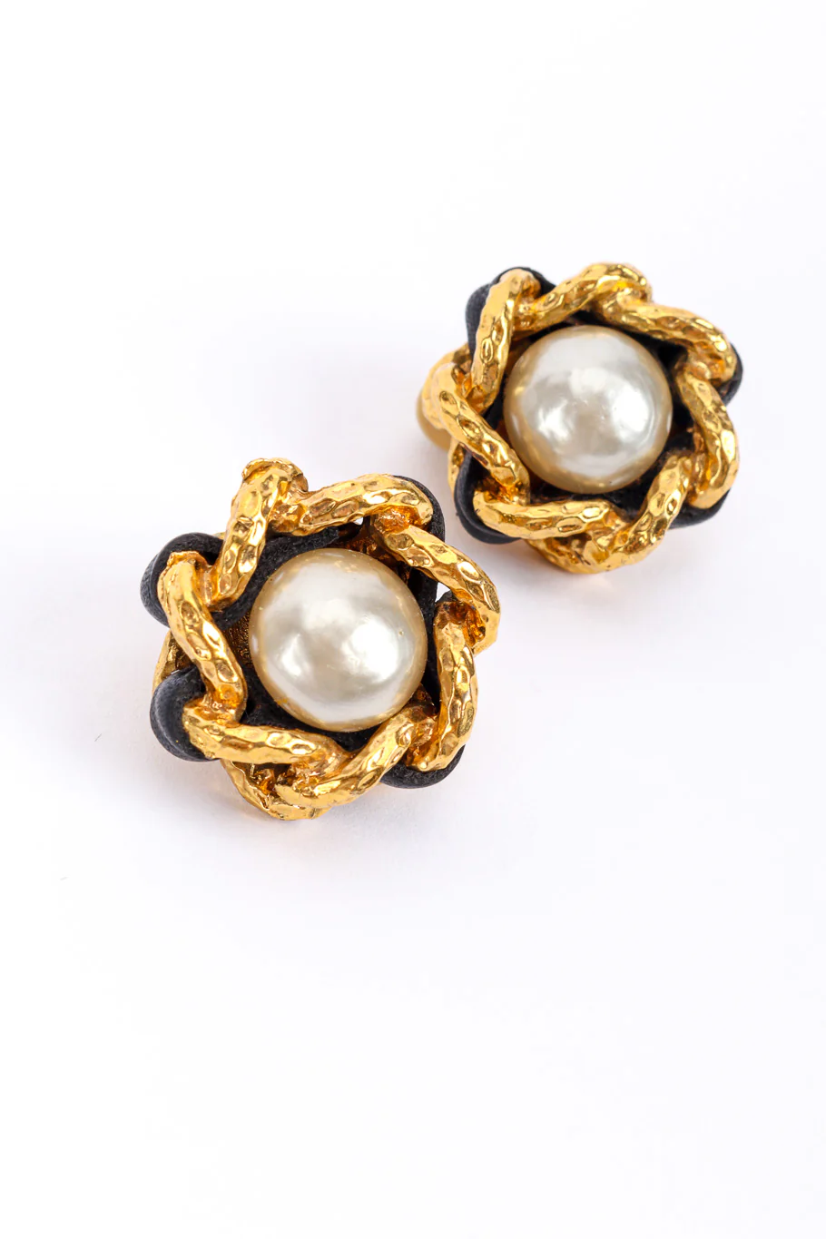 Leather Chain Pearl Earrings - Image 3