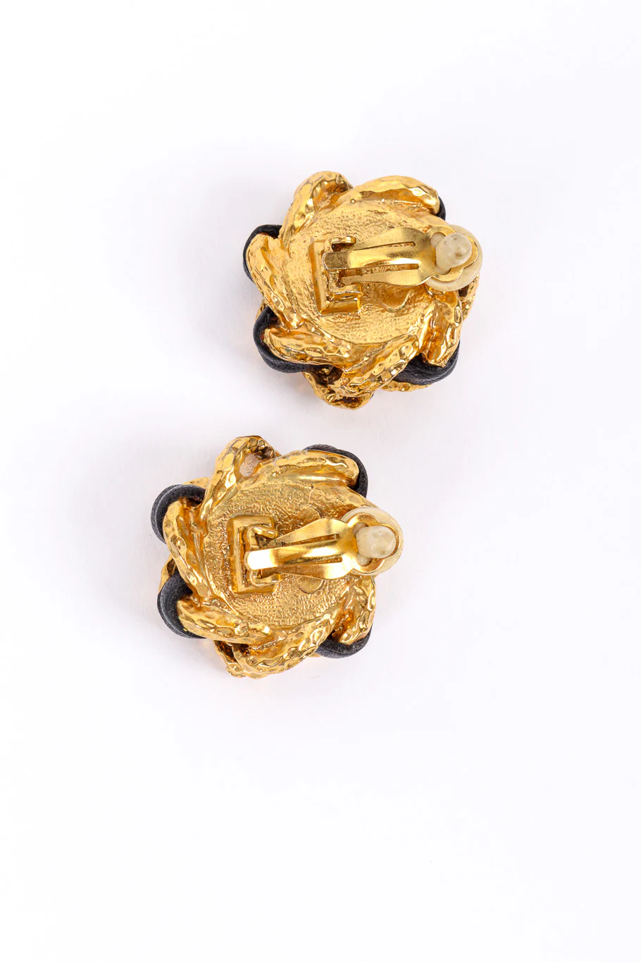 Leather Chain Pearl Earrings - Image 5