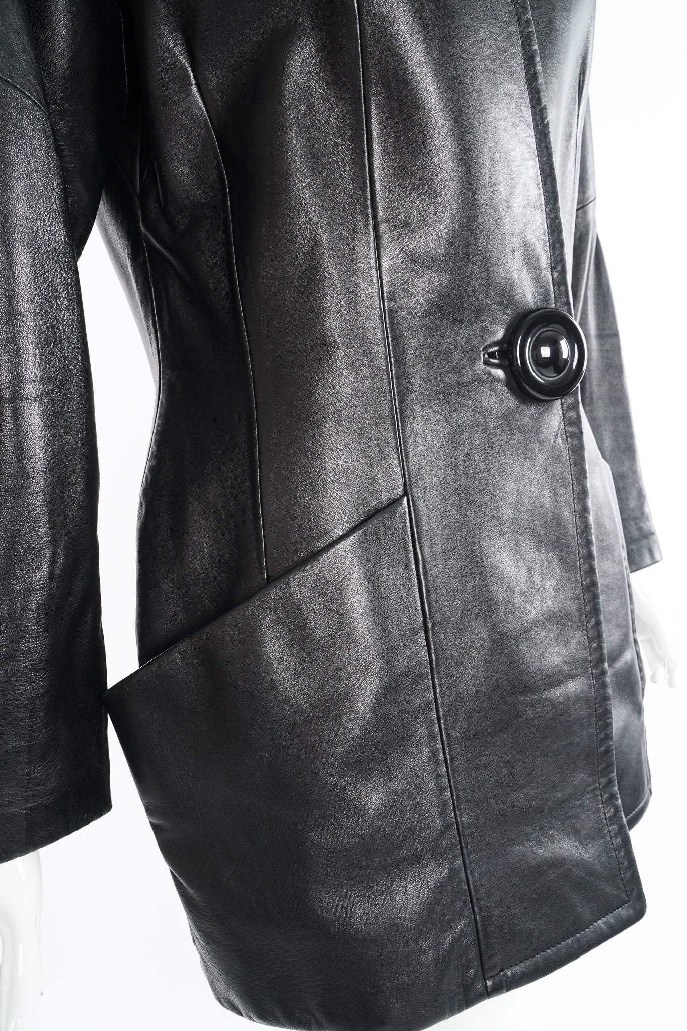 Leather Curved Shoulder Jacket - Image 11