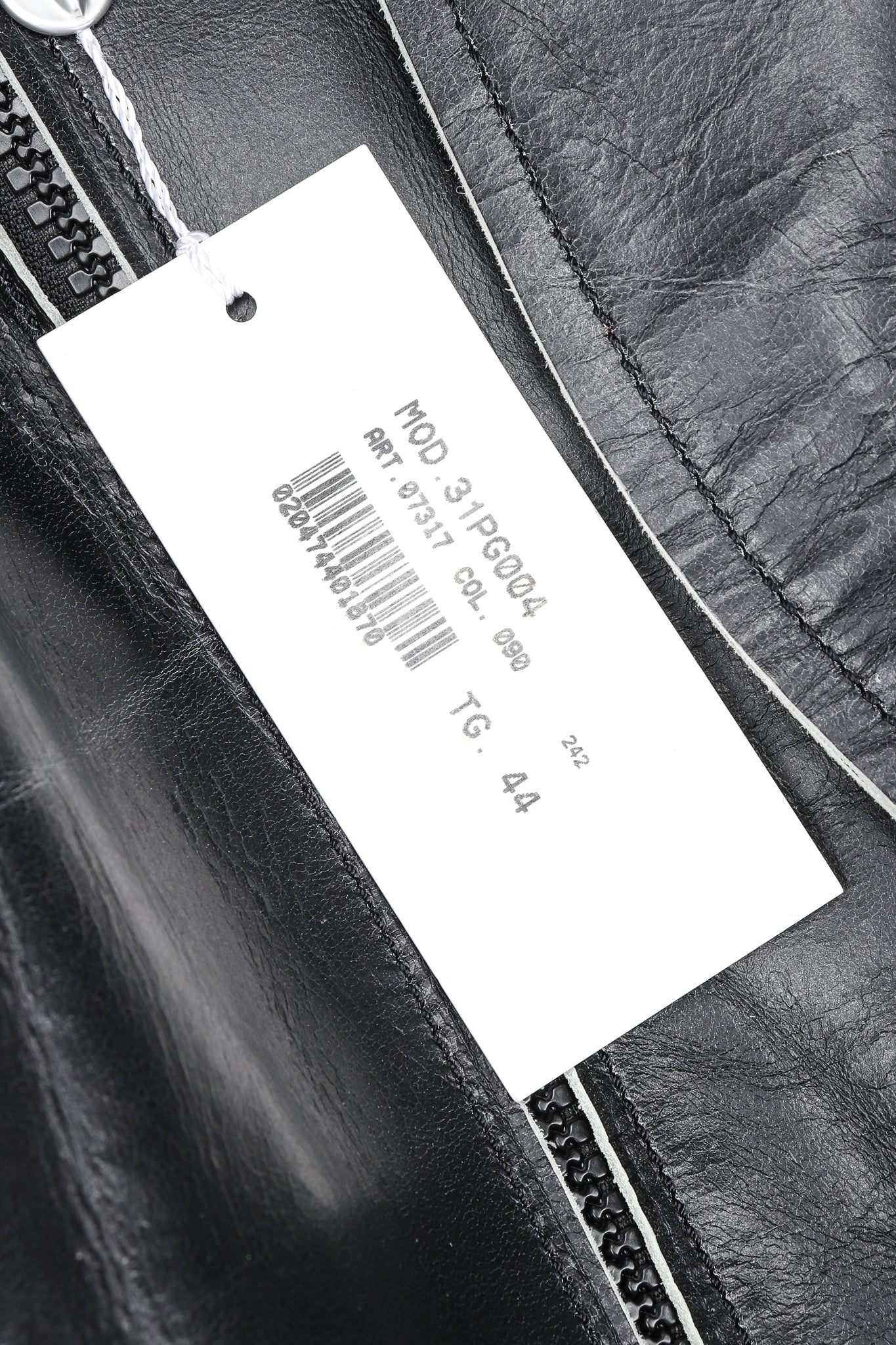 Leather Flat Pattern Jacket - Image 11