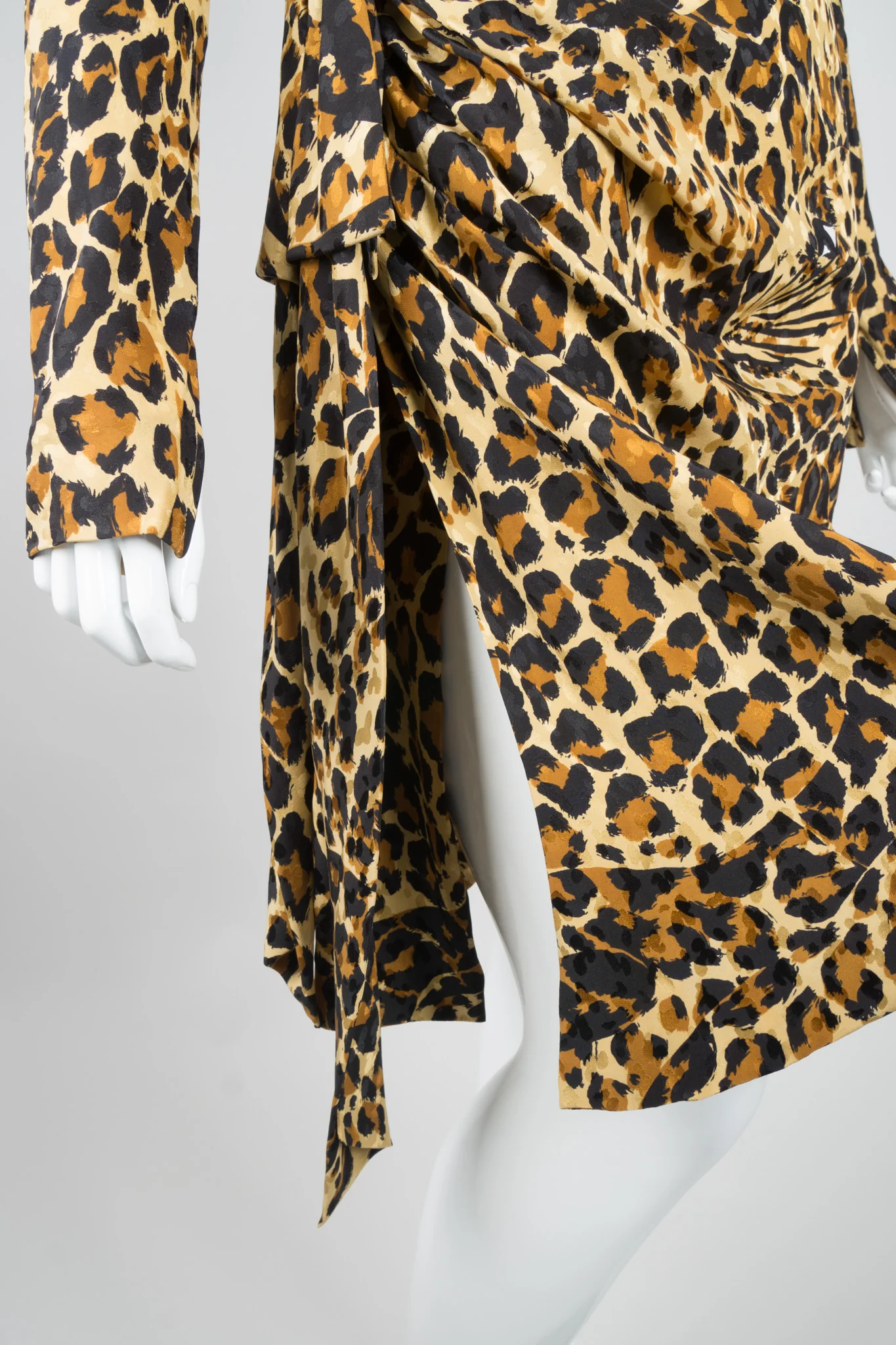 1986 A/W Leopard Scarf Dress - Image 10