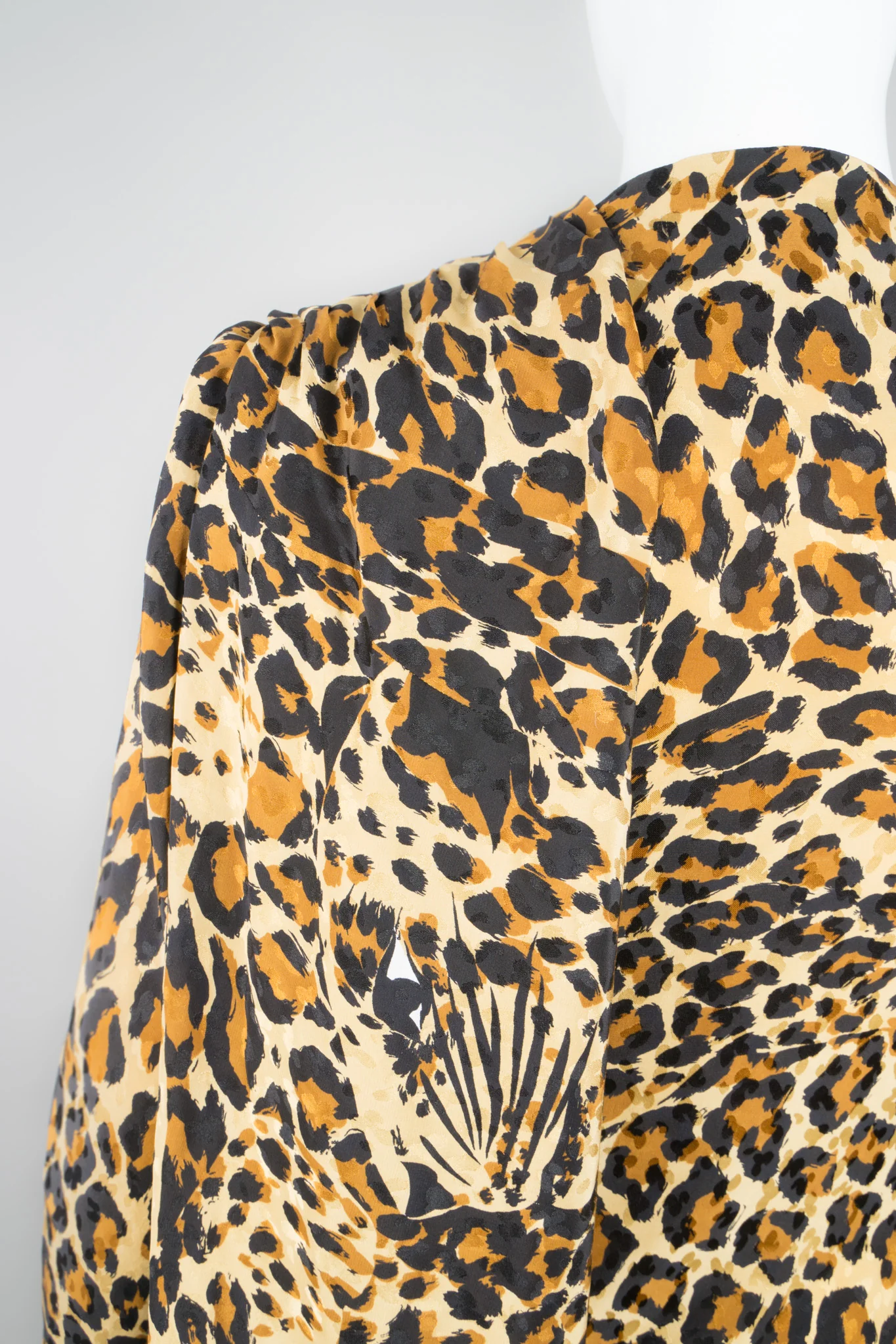 1986 A/W Leopard Scarf Dress - Image 8