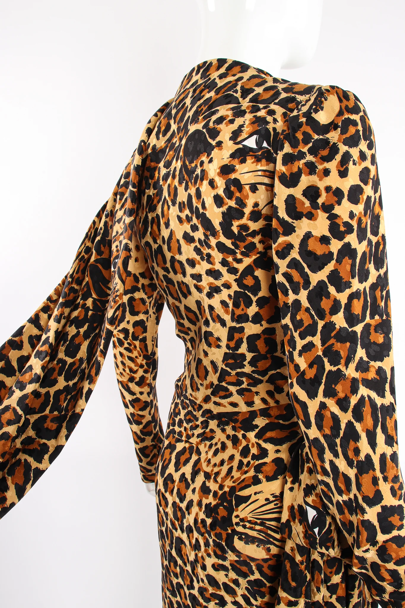 1986 A/W Leopard Scarf Dress II - Image 9