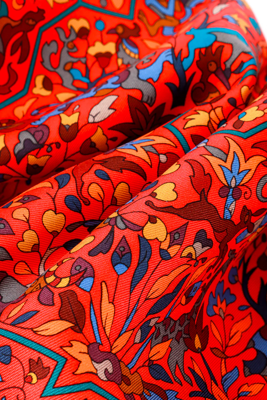 Les Jardins d’Armenie Silk Scarf - Image 5