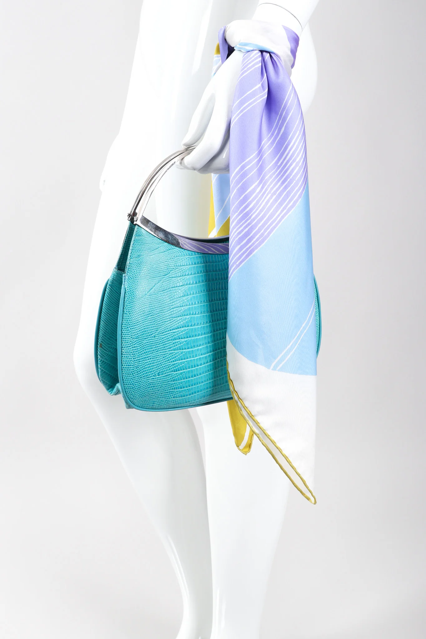 Linear Circle Seagrass Scarf - Image 5