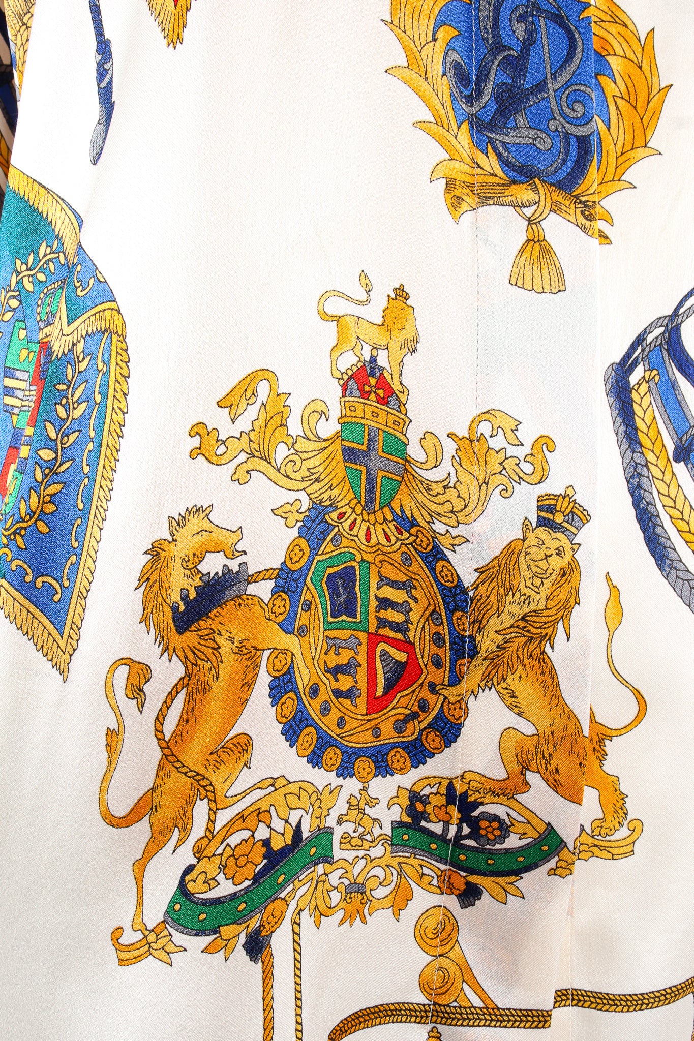 Lion Crest Drum Print Blouse - Image 11