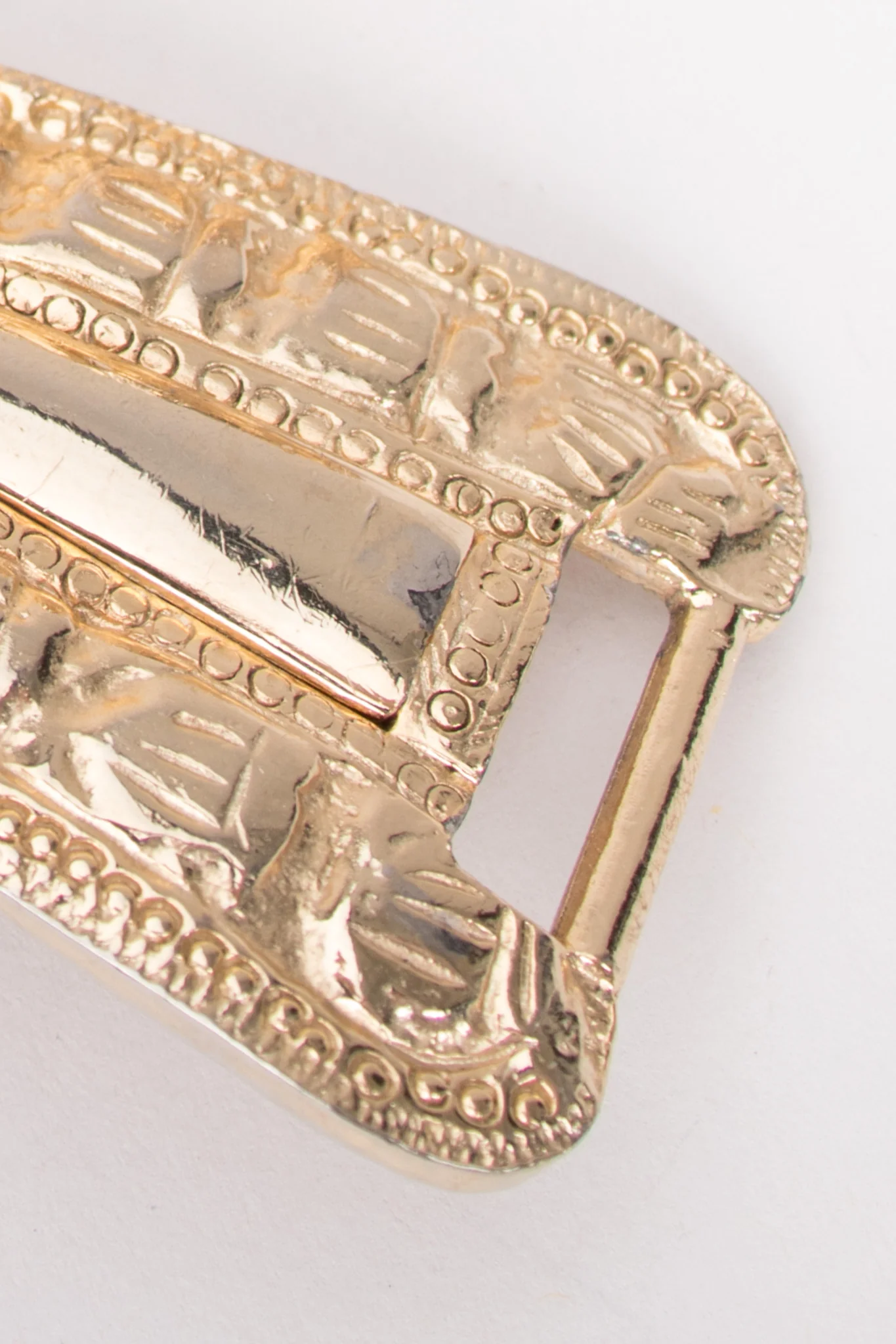Gold Lion Belt - Image 12