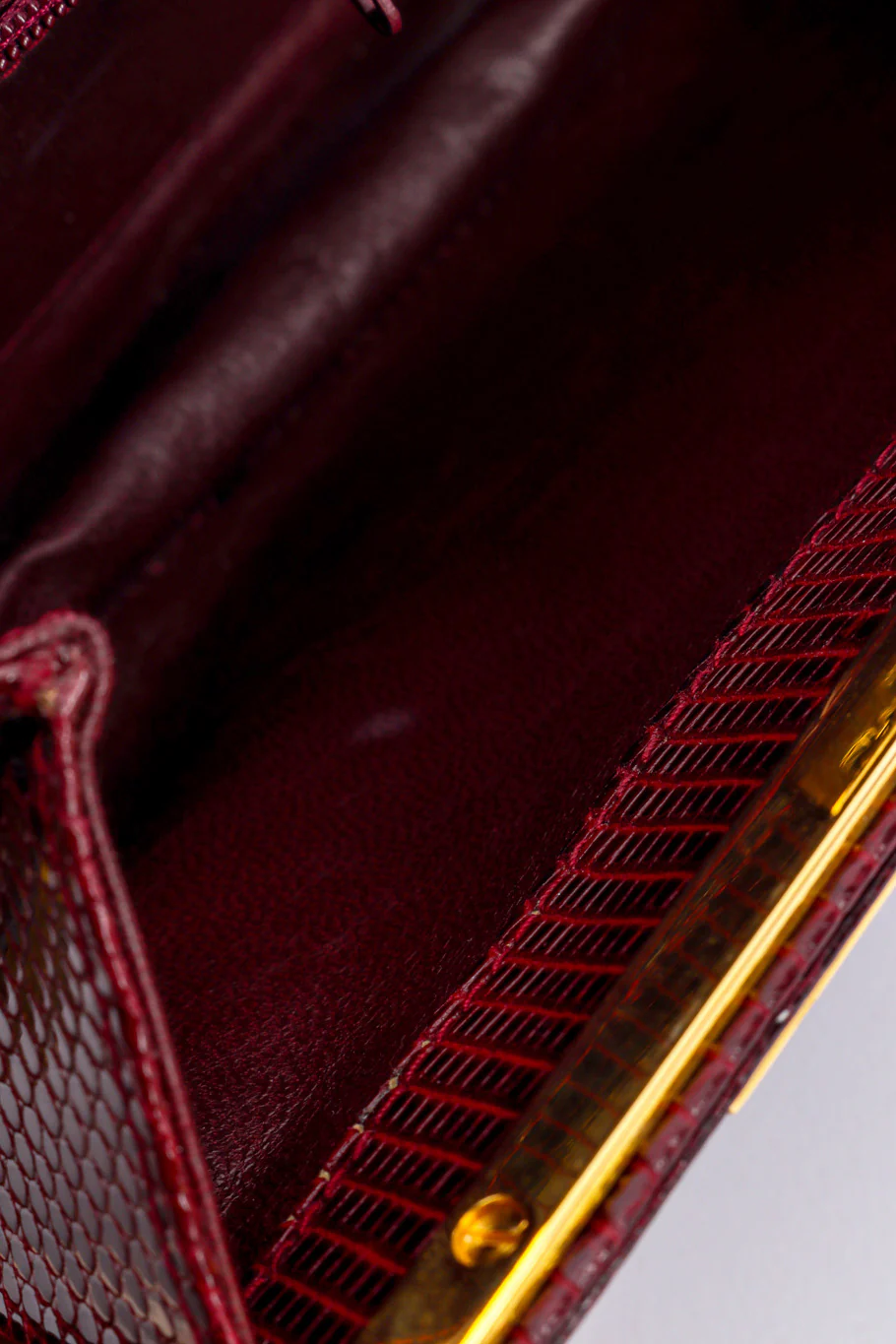 Lizard Deco Clutch - Image 16