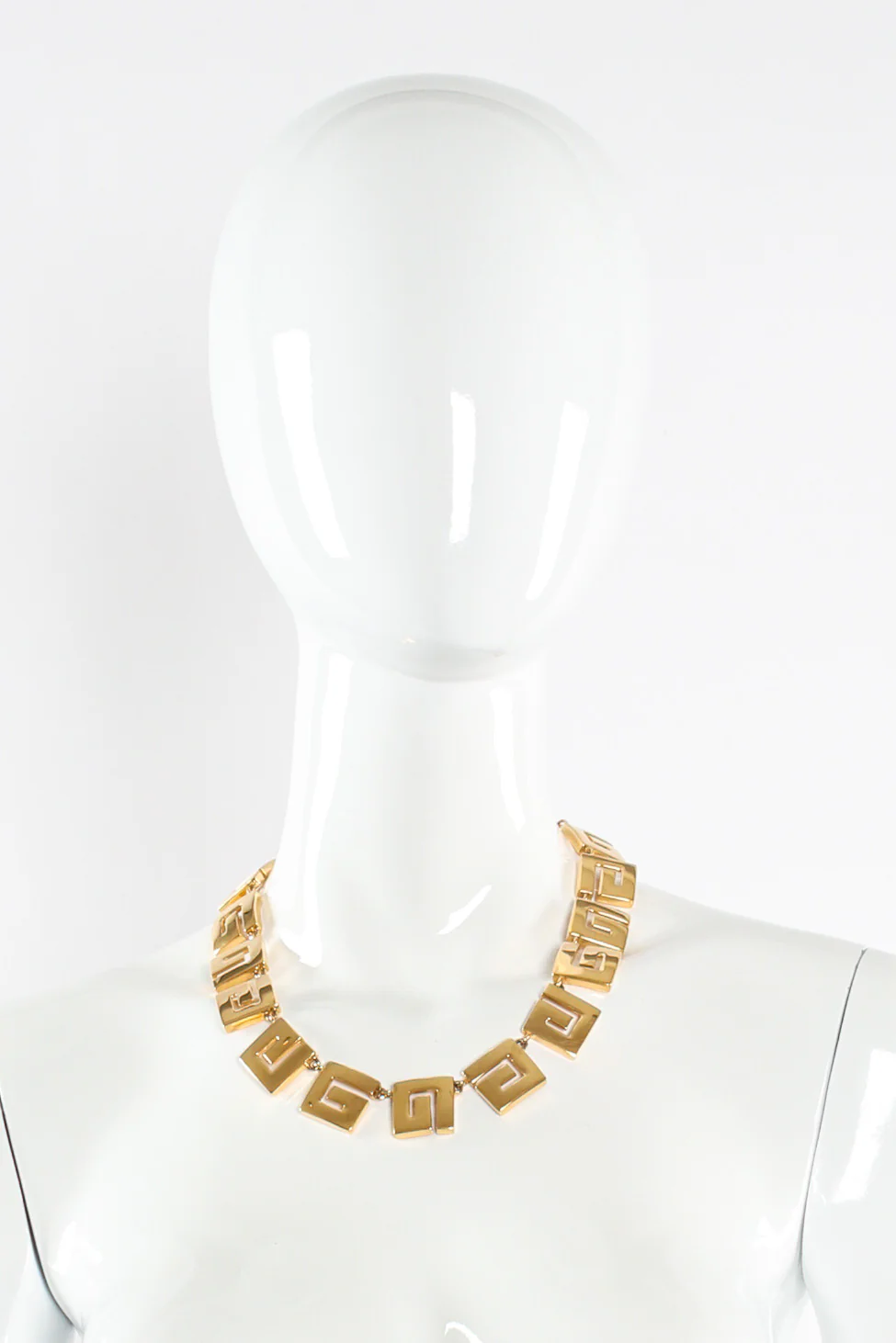 G Logo Link Necklace - Image 2