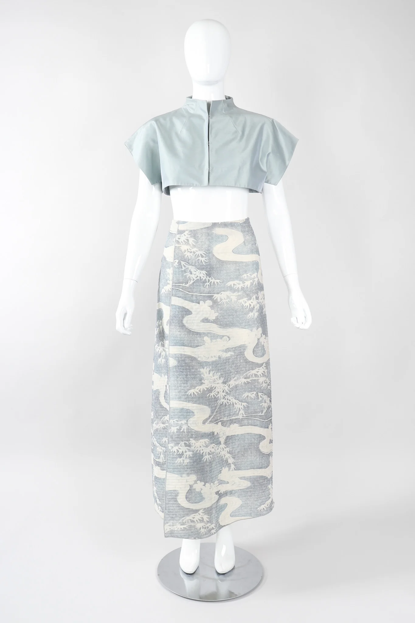 Mandarin Collar Crop Top - Image 17