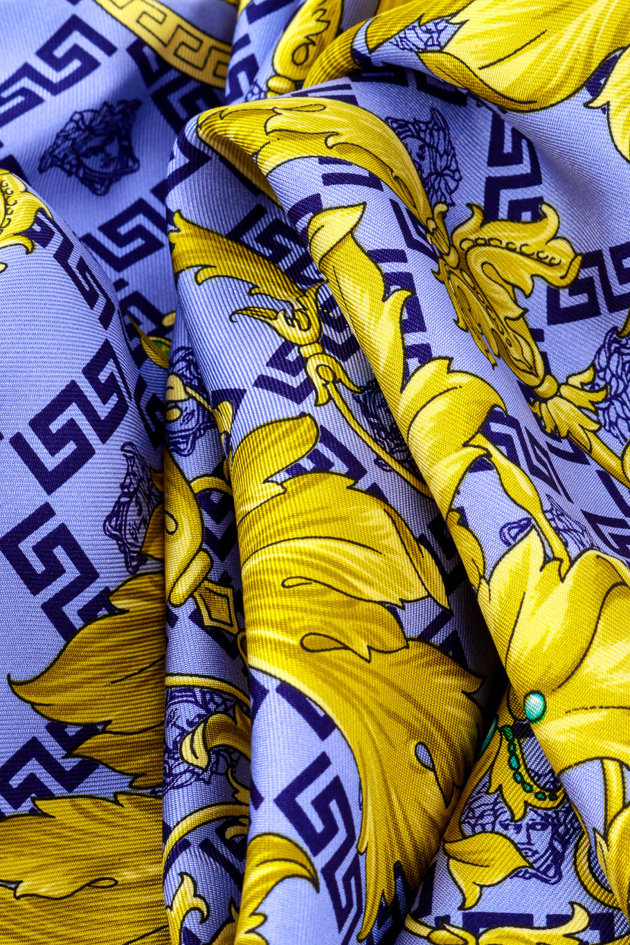 Medusa Baroque Filigree Scarf - Image 5