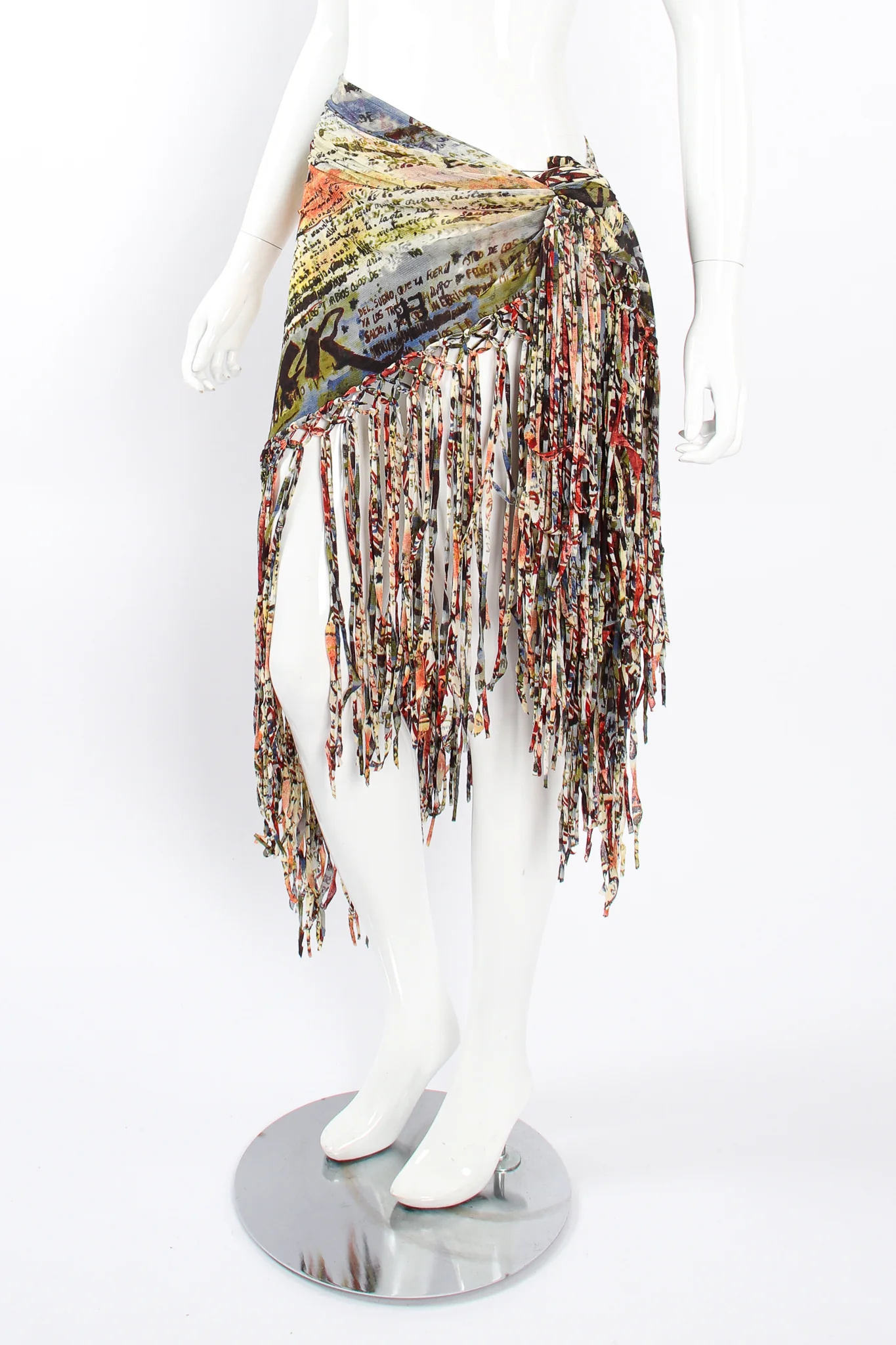 Mesh Calligraphy Watercolor Shawl - Image 5