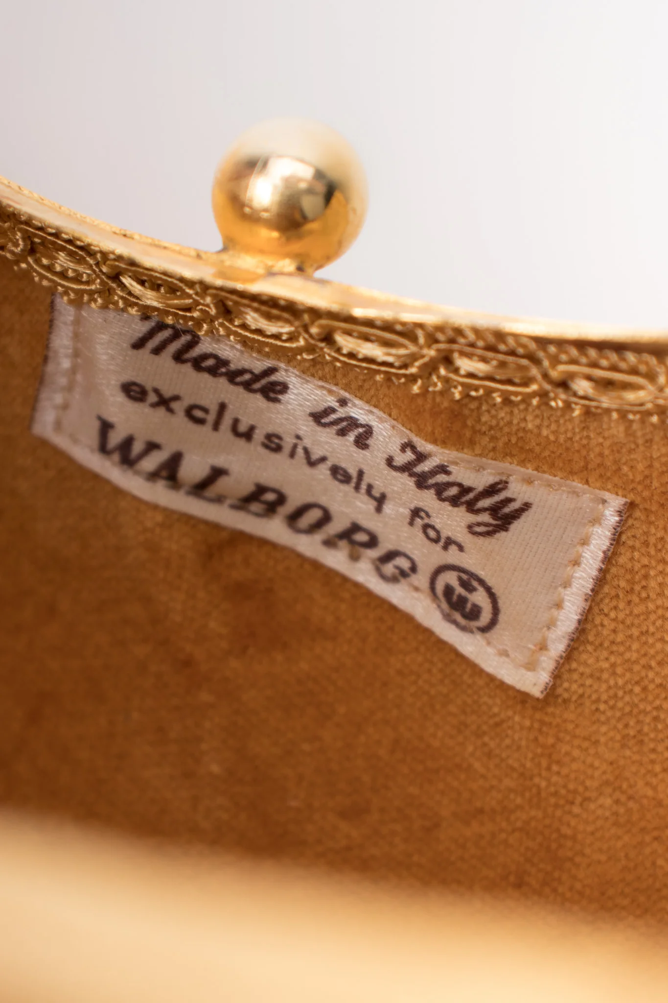 Metal Horn Shell Bag - Image 17