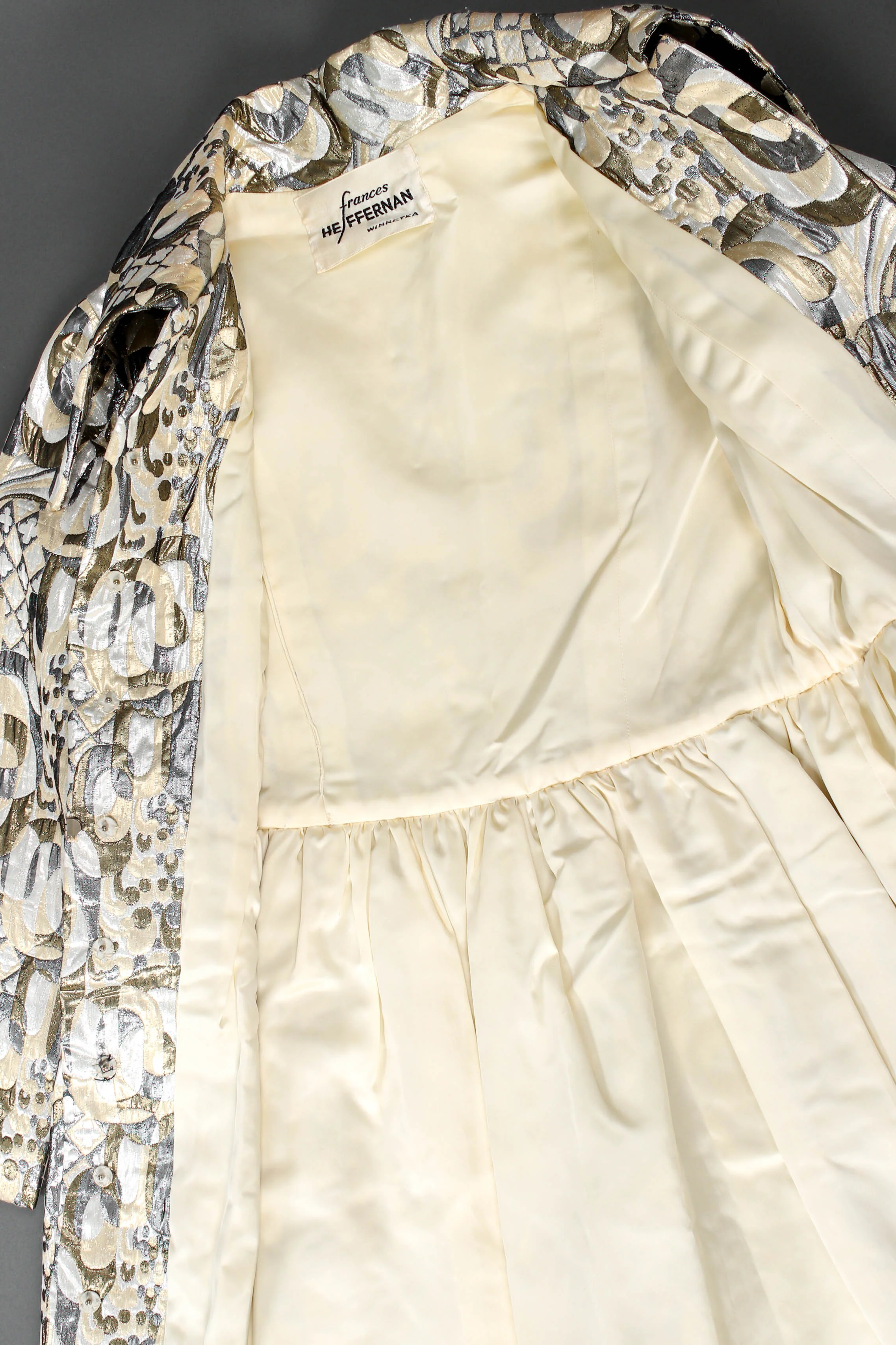 Abstract Quilted Metallic Brocade Coat - Image 6