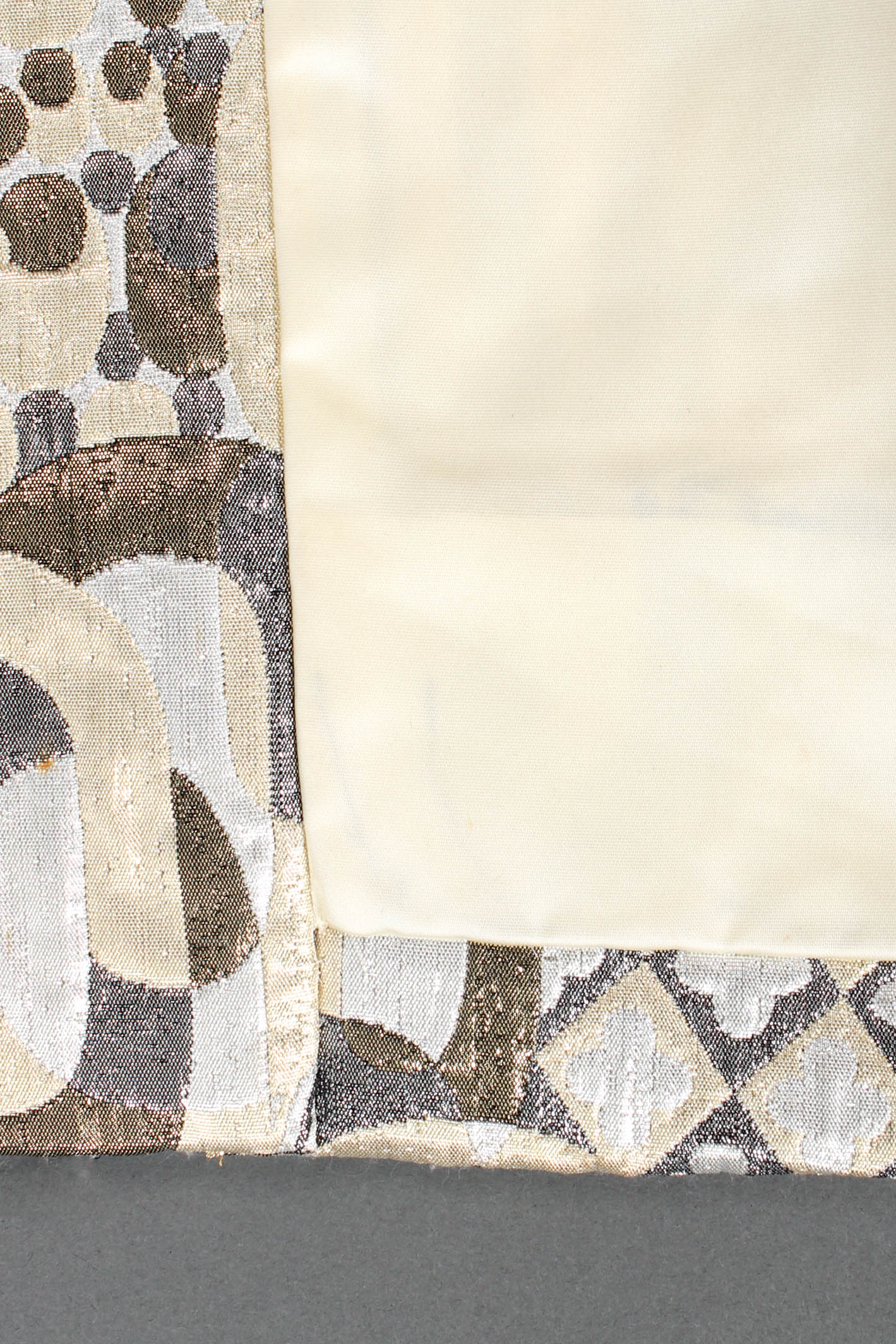 Abstract Quilted Metallic Brocade Coat - Image 8