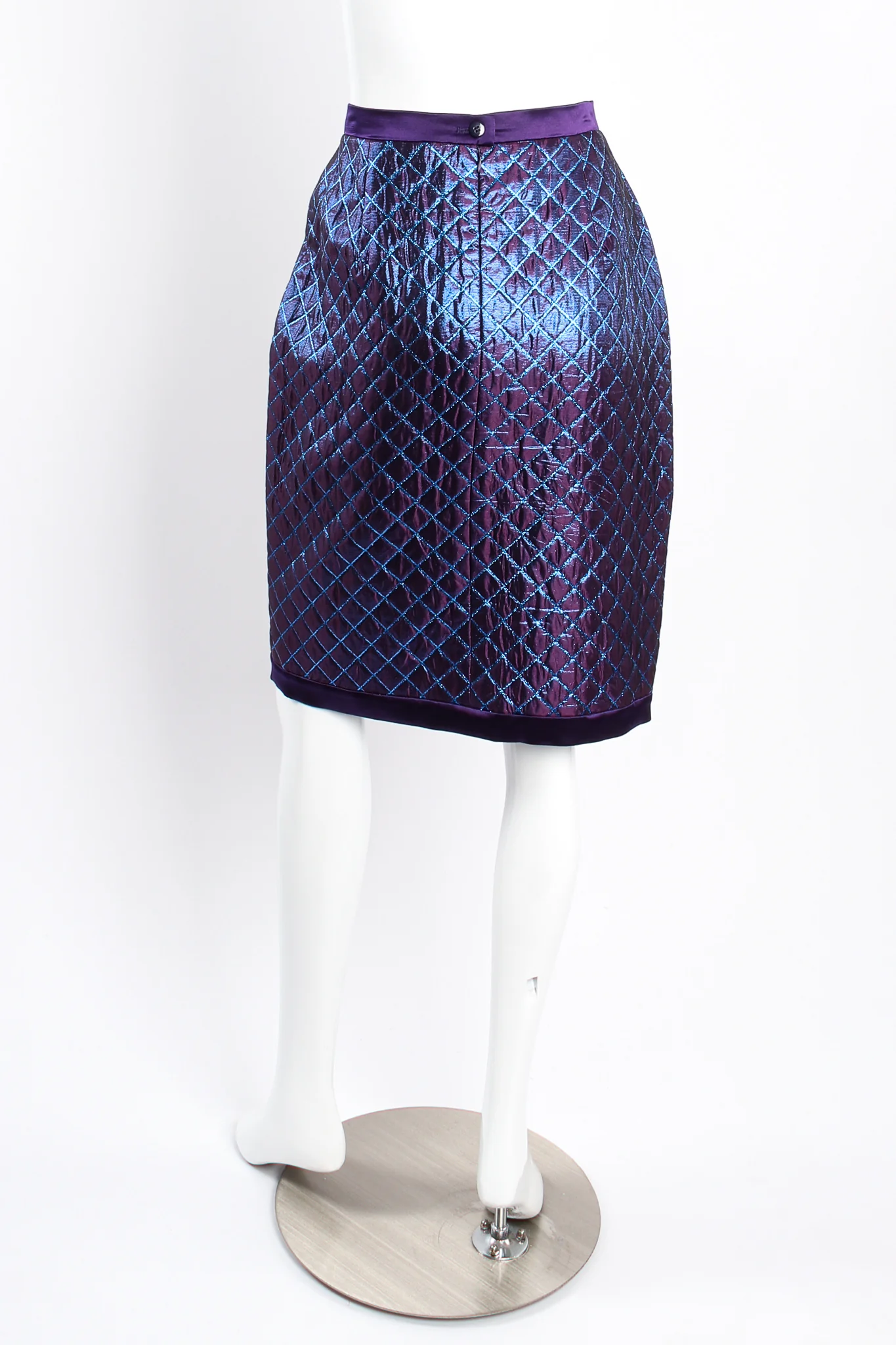 Metallic Diamond Brocade Jacket & Skirt Set - Image 15