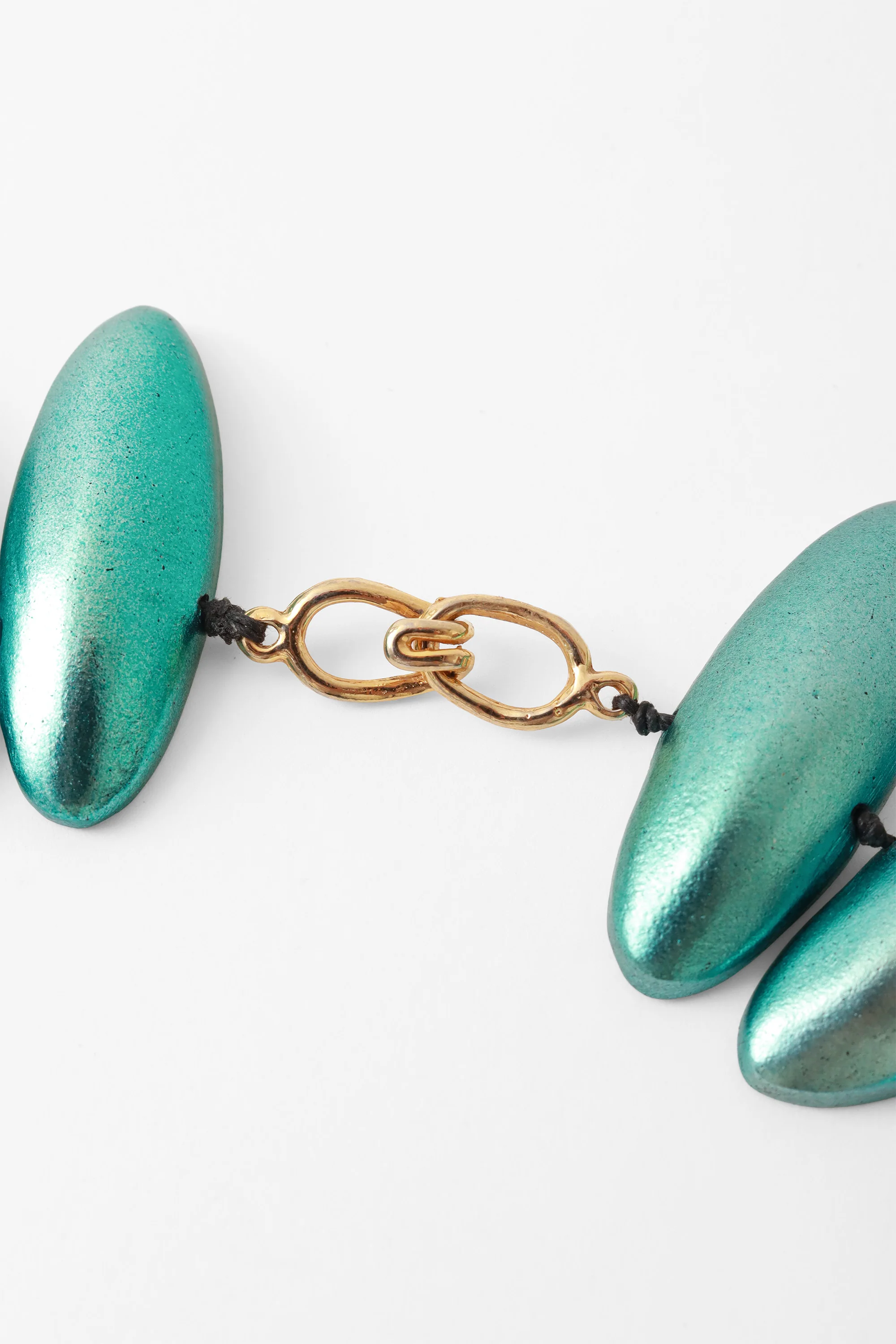 Metallic Oval Collar Necklace - Image 4