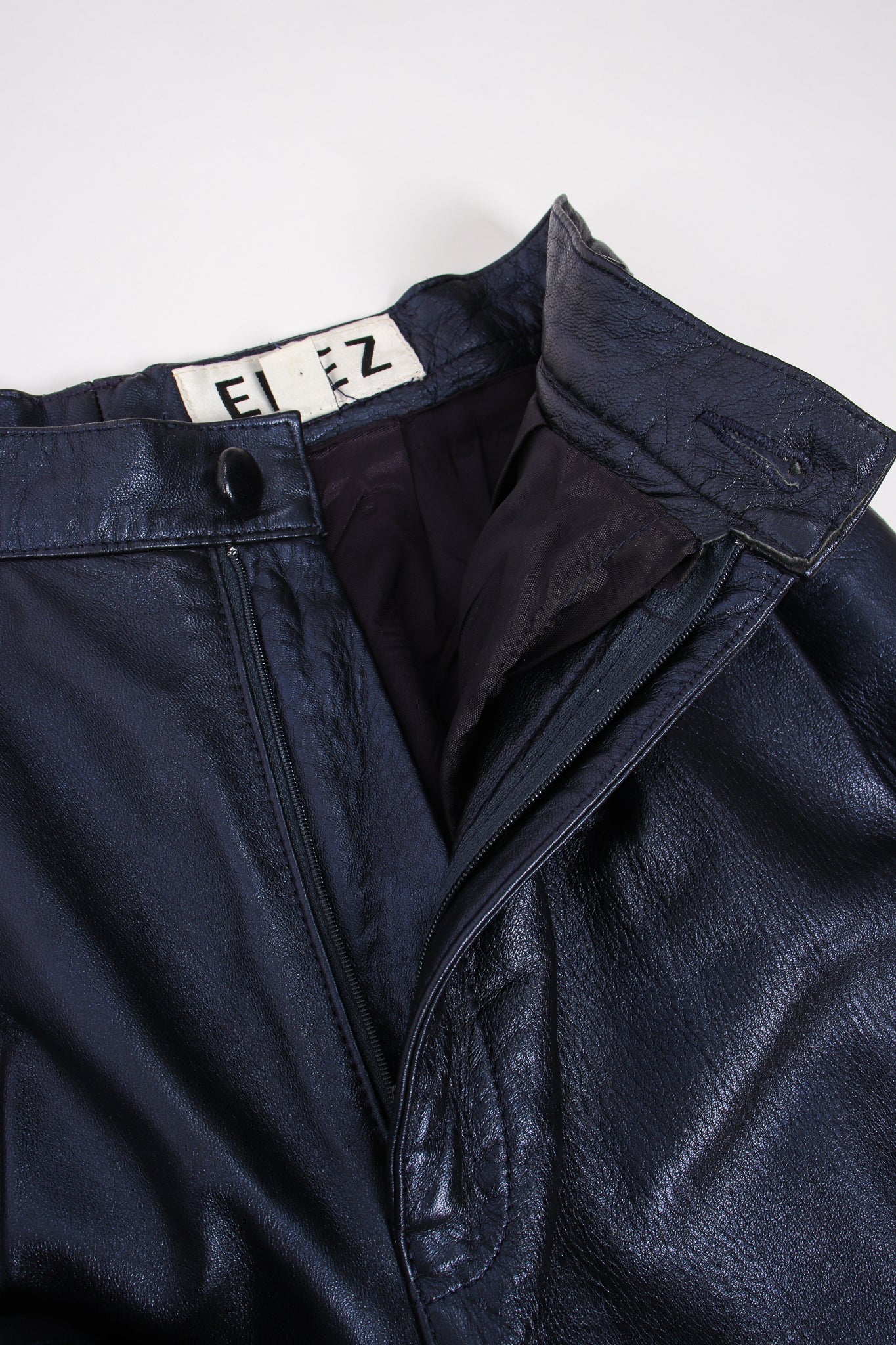 Metallic Pleated Leather Pant - Image 8
