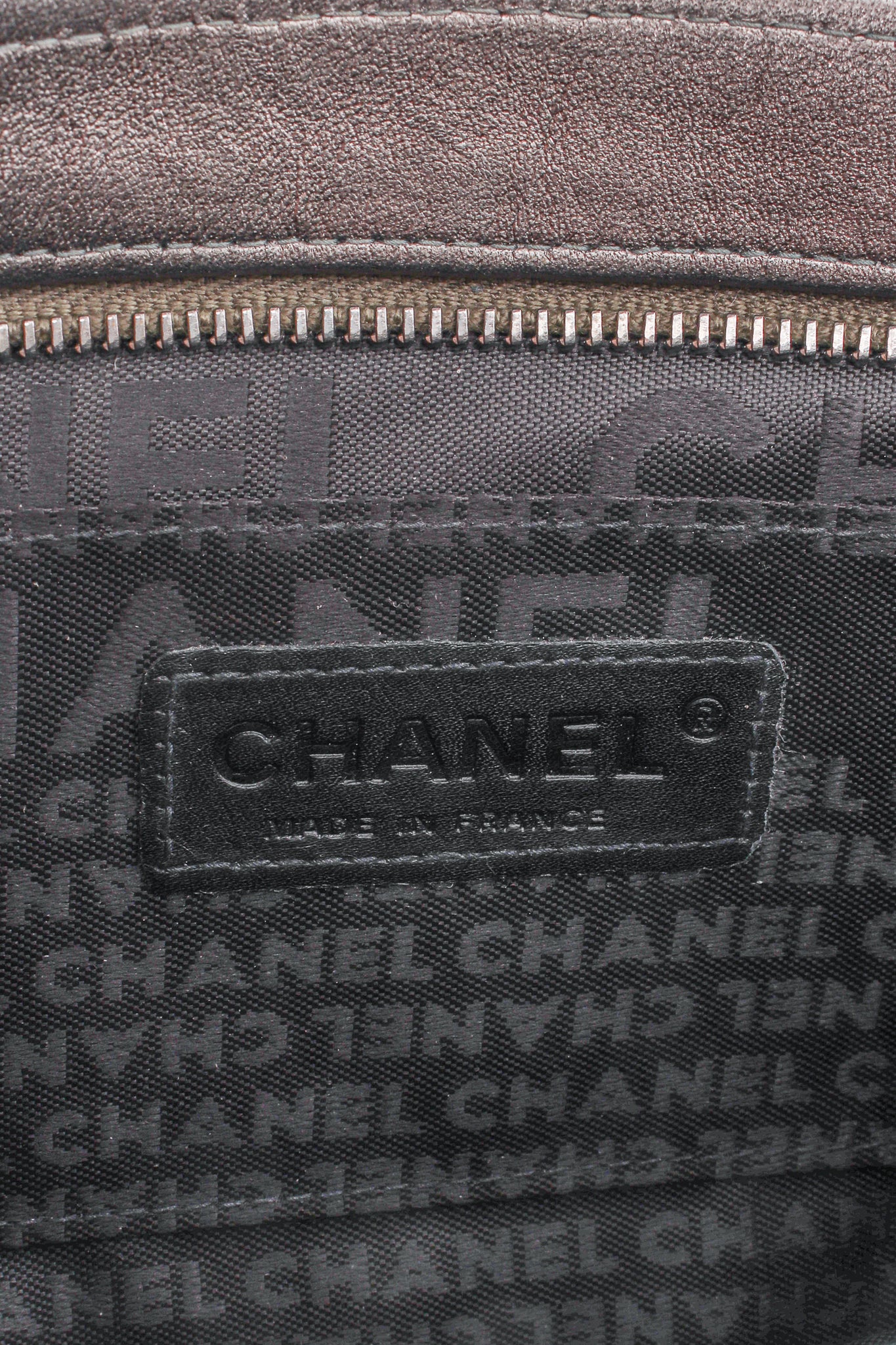 Metallic Quilted Tassel Shoulder Bag - Image 15