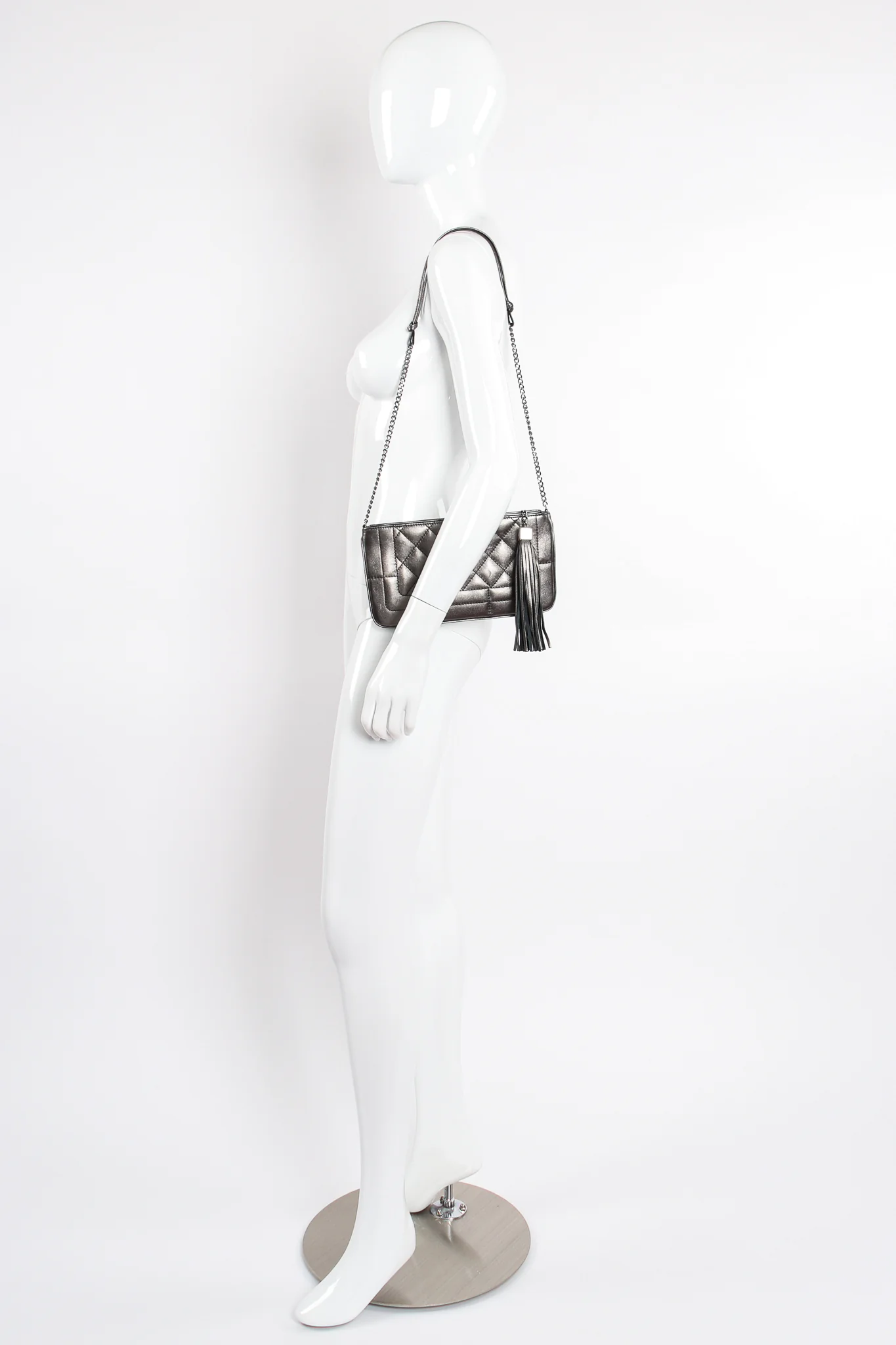 Metallic Quilted Tassel Shoulder Bag - Image 18