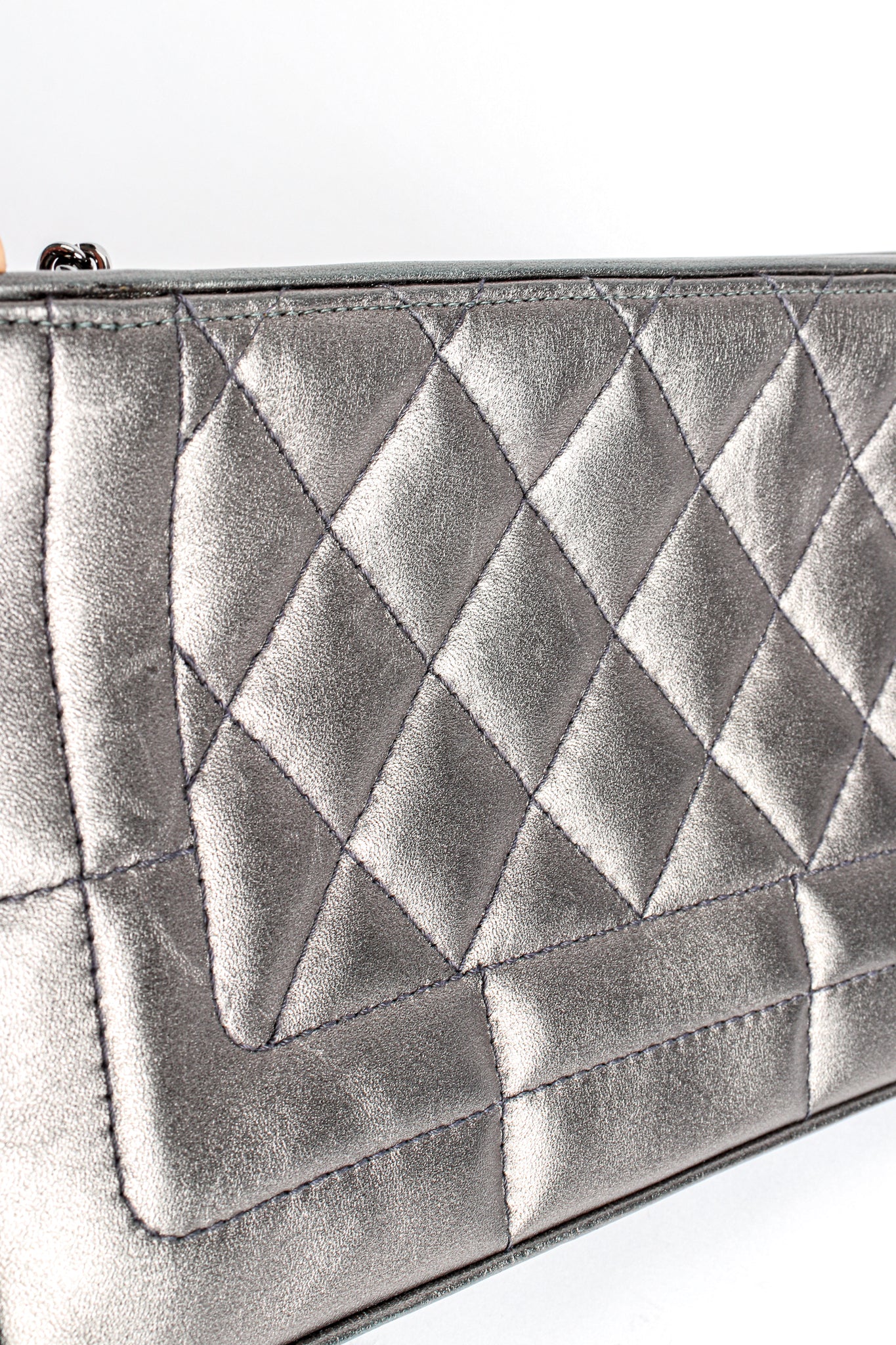Metallic Quilted Tassel Shoulder Bag - Image 20