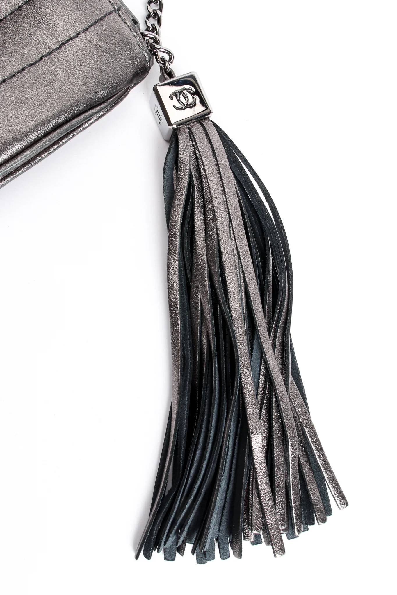 Metallic Quilted Tassel Shoulder Bag - Image 4