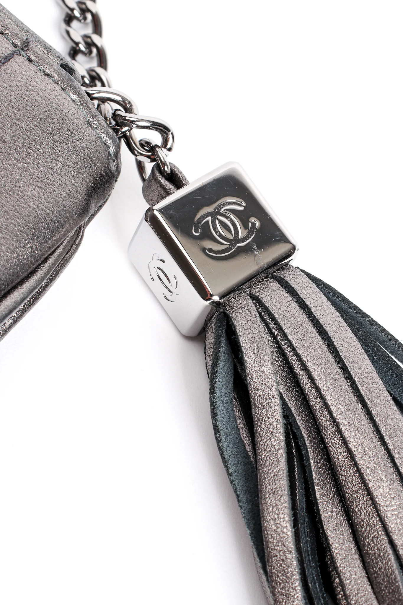 Metallic Quilted Tassel Shoulder Bag - Image 5