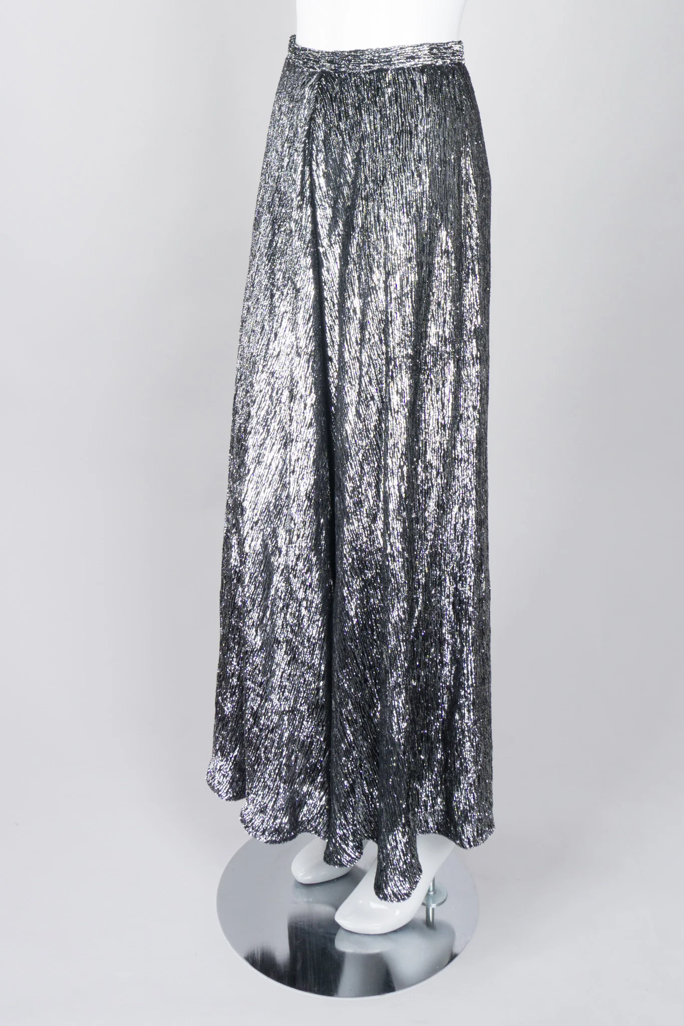 Metallic Velvet Lamé Top and Skirt Set - Image 16
